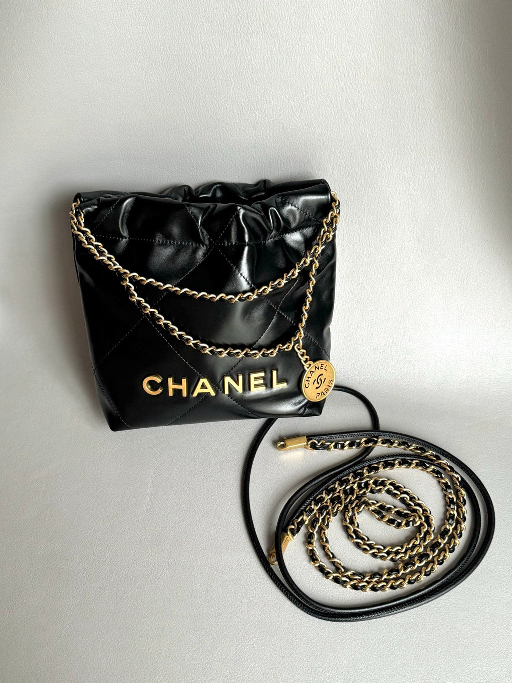 CHANEL-22bag mini golden/sliver