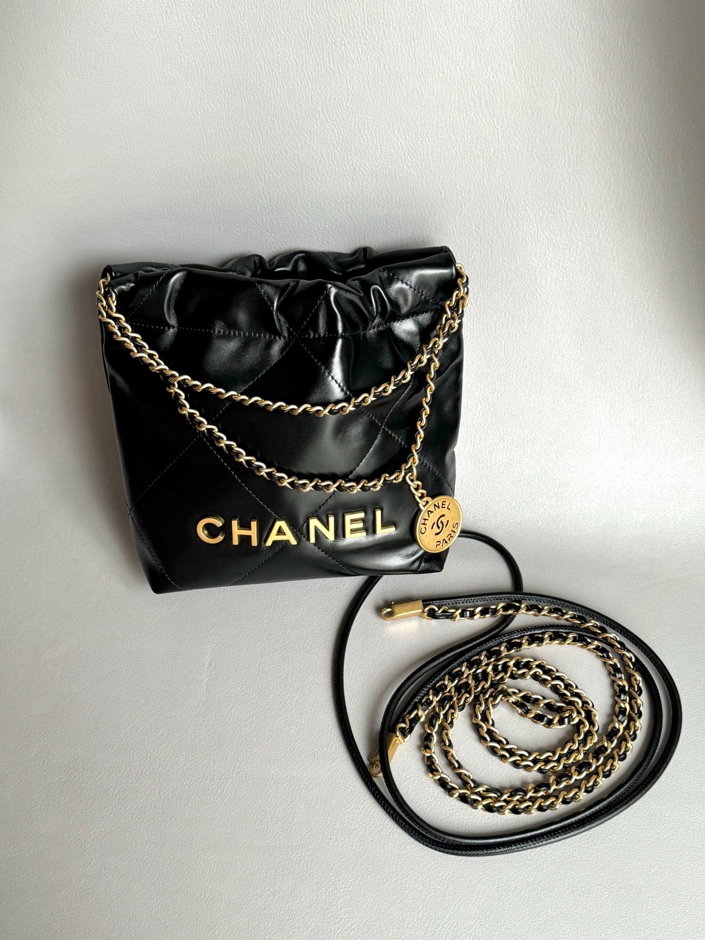 CHANEL-22bag mini golden/sliver