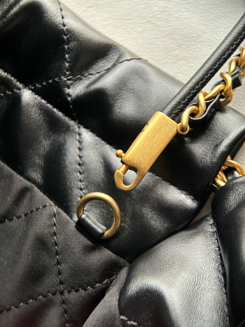 CHANEL-22bag mini golden/sliver