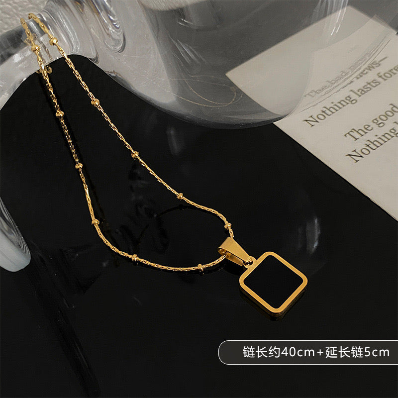 FENG SHUI - 8 Niche light luxury temperament sweater chain does not fade all collarbone chain choker