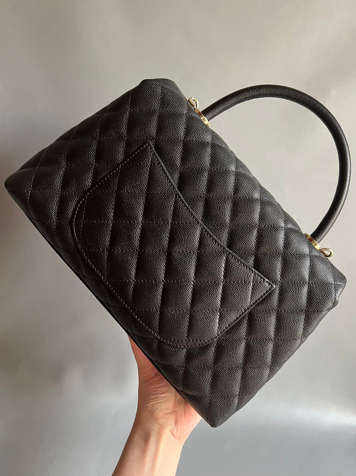 CHANEL-coco Handle Lambskin bag golden/sliver