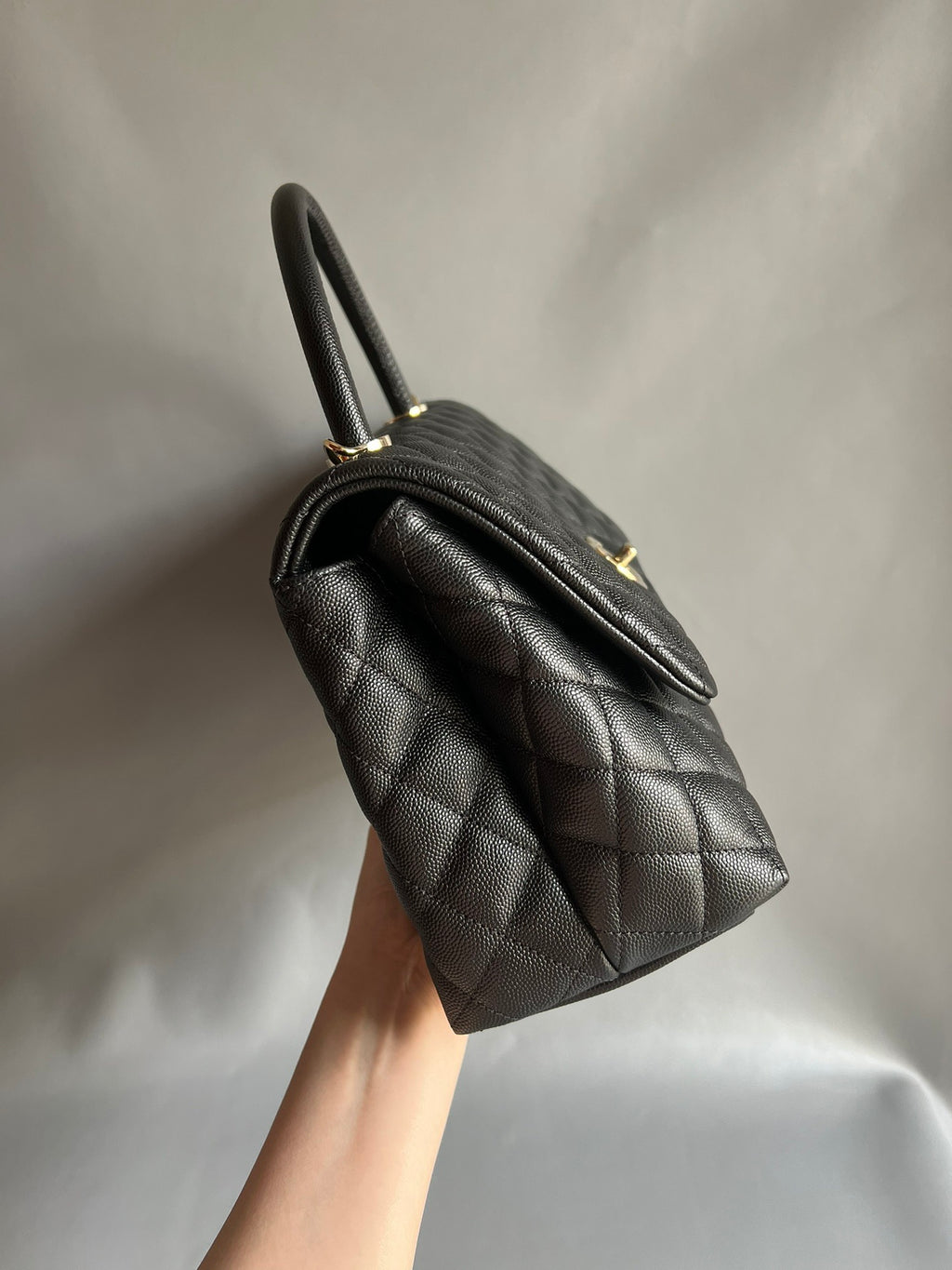 CHANEL-coco Handle Lambskin bag golden/sliver