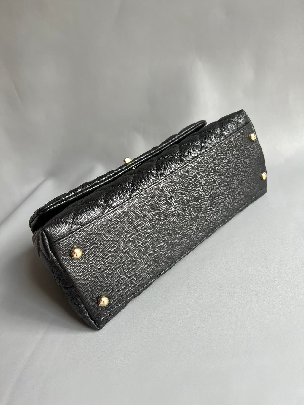 CHANEL-coco Handle Lambskin bag golden/sliver