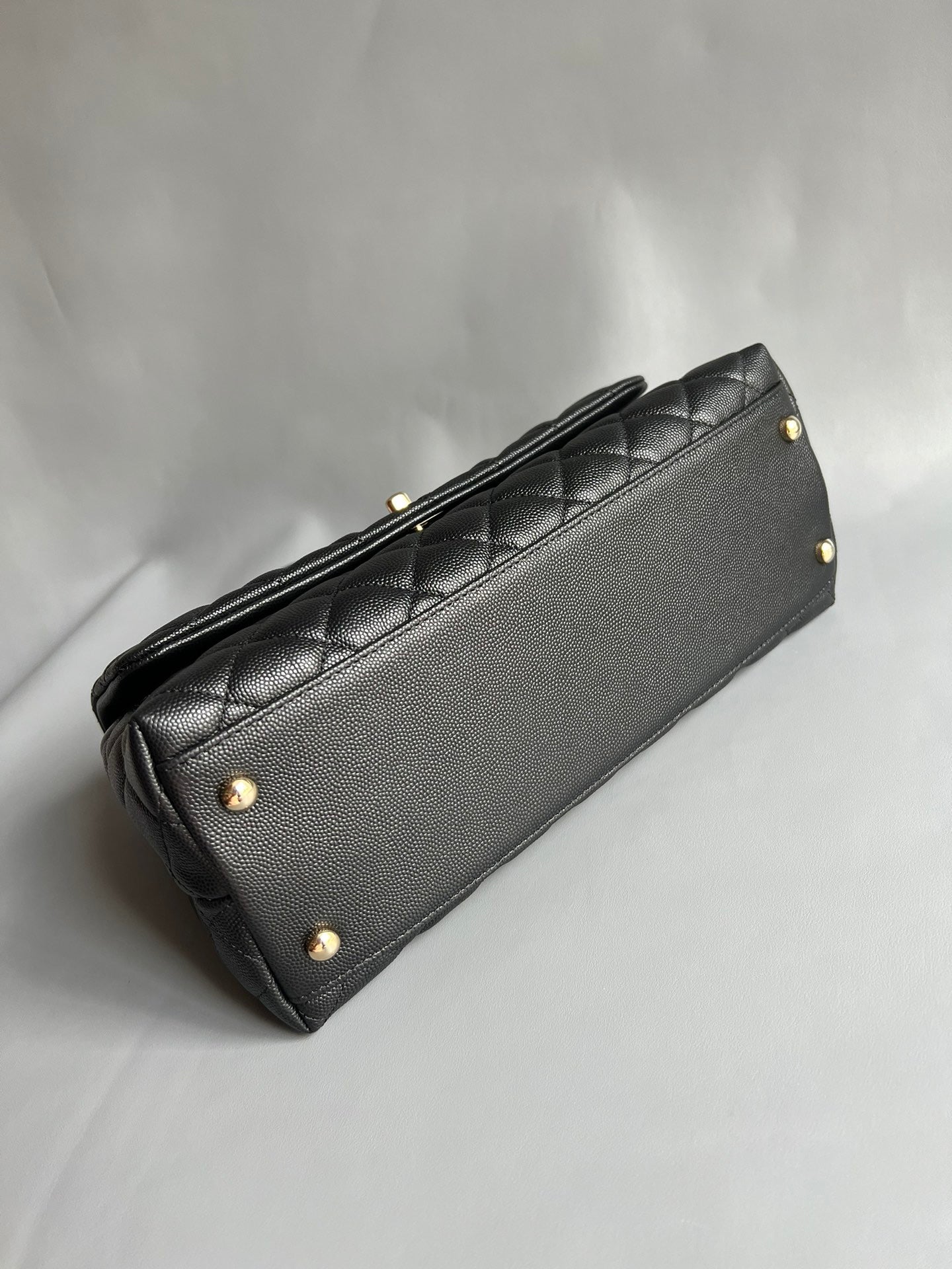 CHANEL-coco Handle Lambskin bag golden/sliver