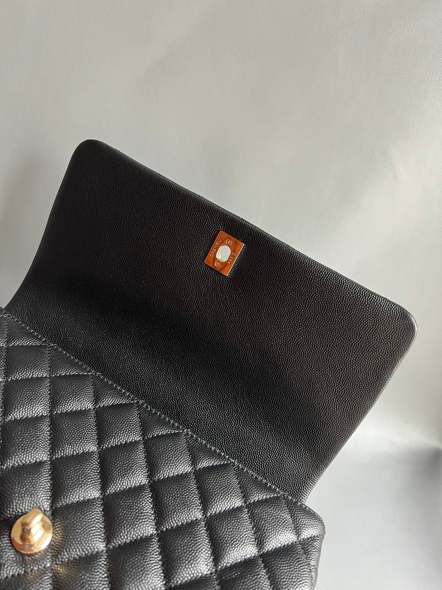 CHANEL-coco Handle Lambskin bag golden/sliver