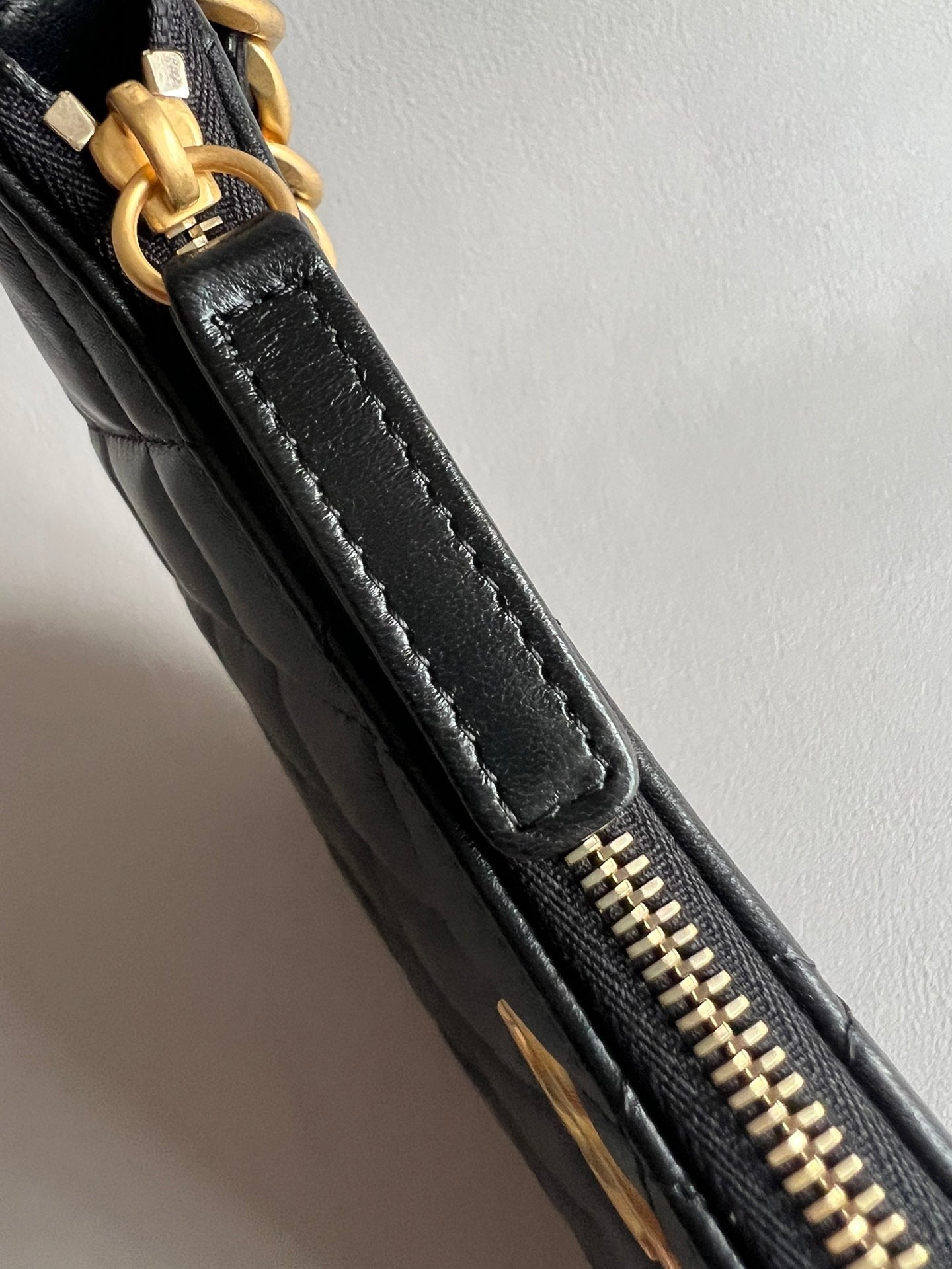 CHANEL-24S HoBo bag Handle bag golden/sliver