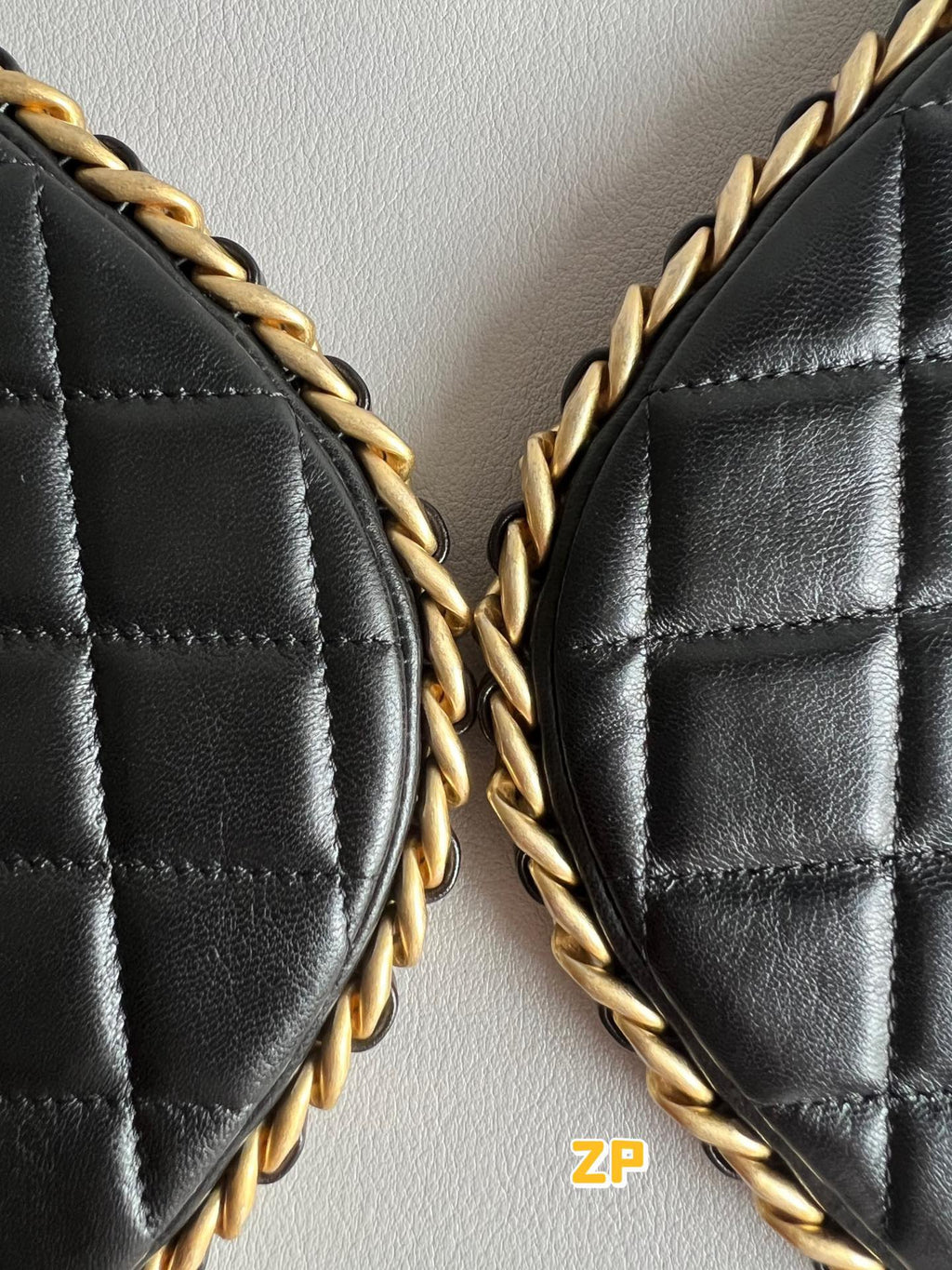 CHANEL-24S HoBo bag Handle bag golden/sliver