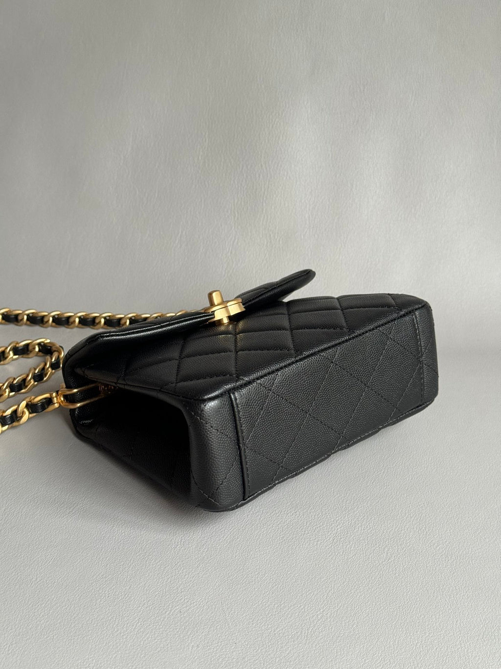 CHANEL-24S rue Cambon Handle bag golden/sliver