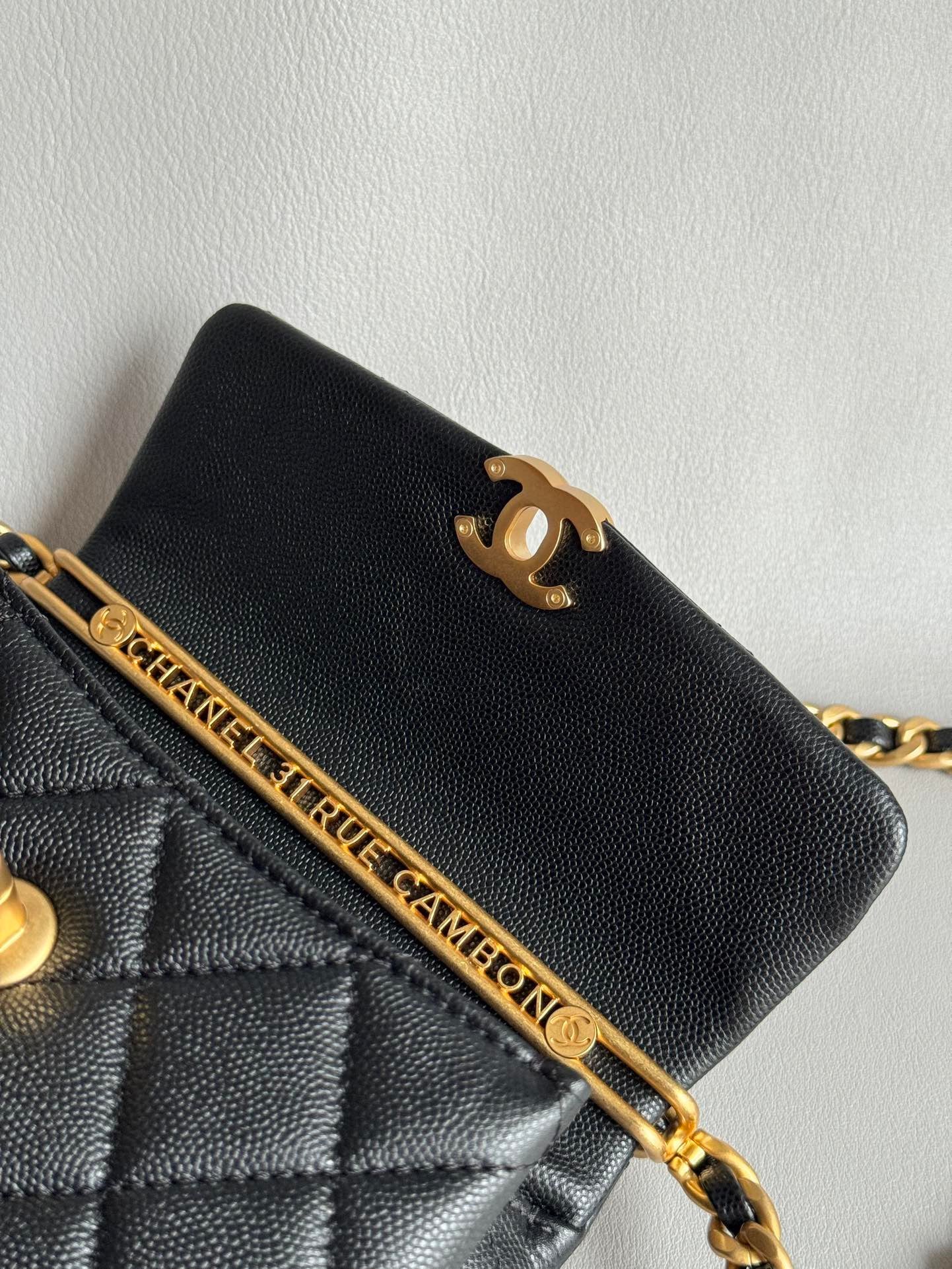 CHANEL-24S rue Cambon Handle bag golden/sliver