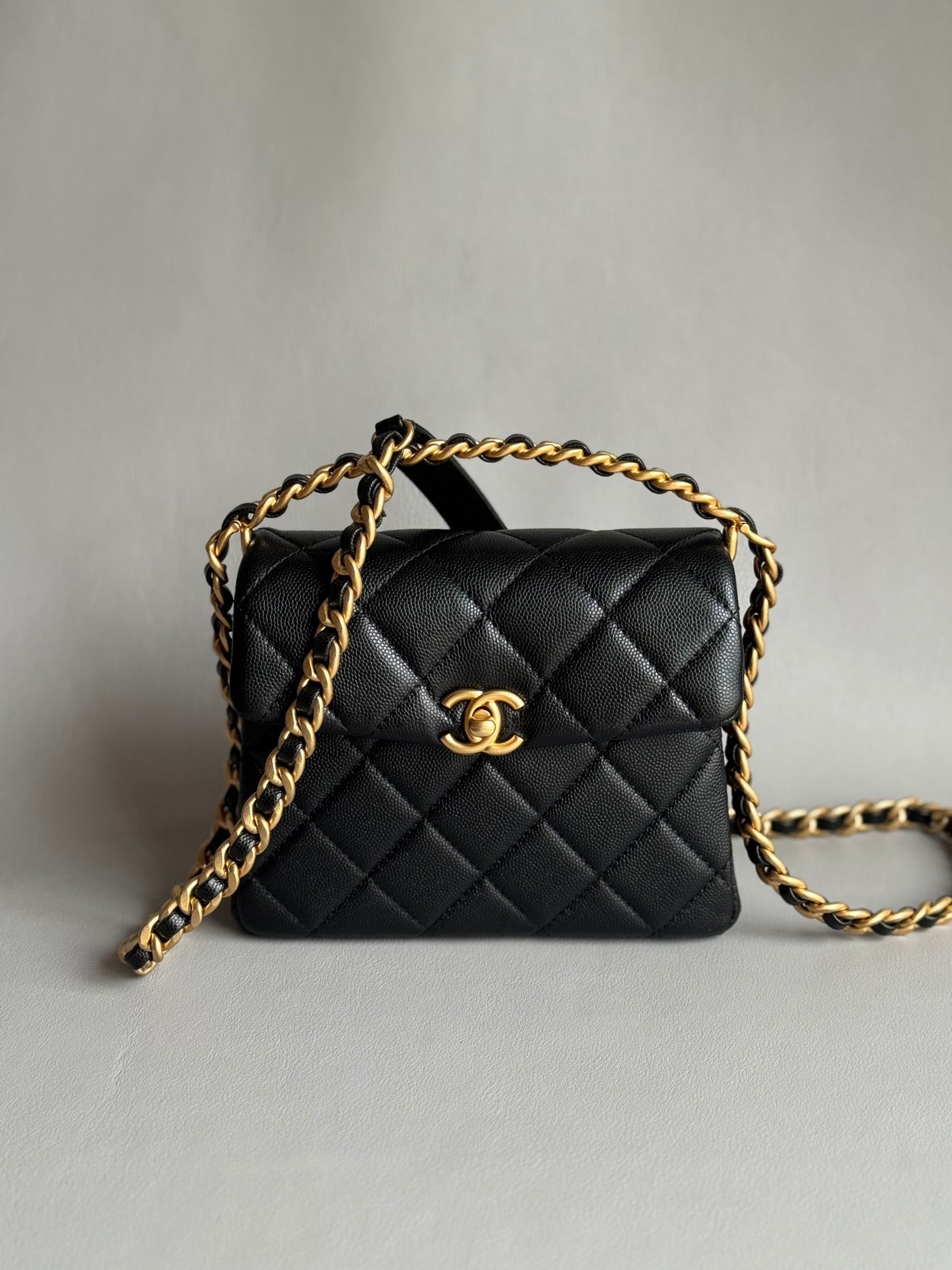 CHANEL-24S rue Cambon Handle bag golden/sliver