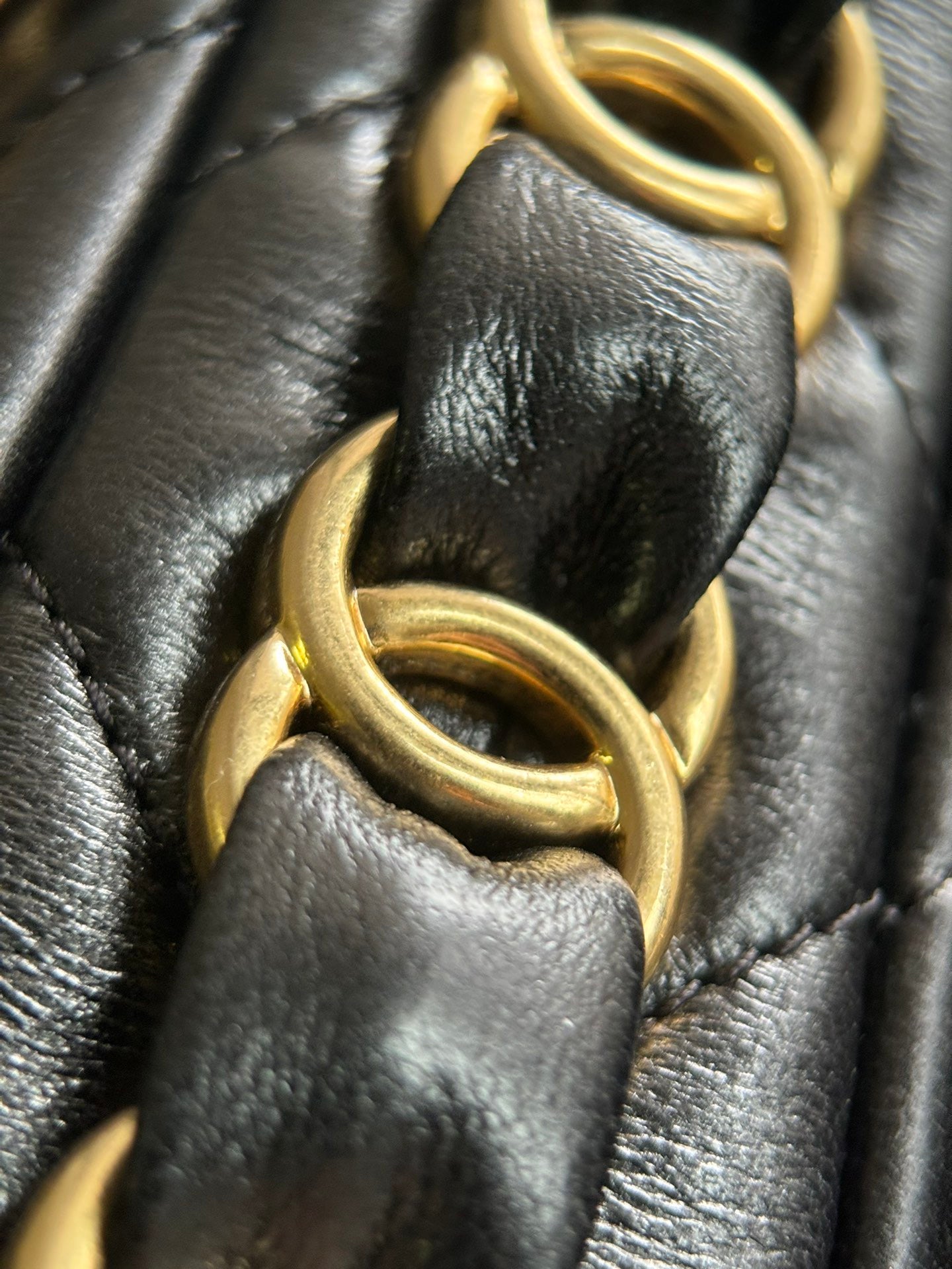 CHANEL-24K Hobo bag golden/sliver