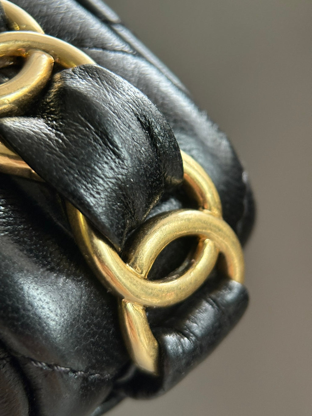 CHANEL-24K Hobo bag golden/sliver