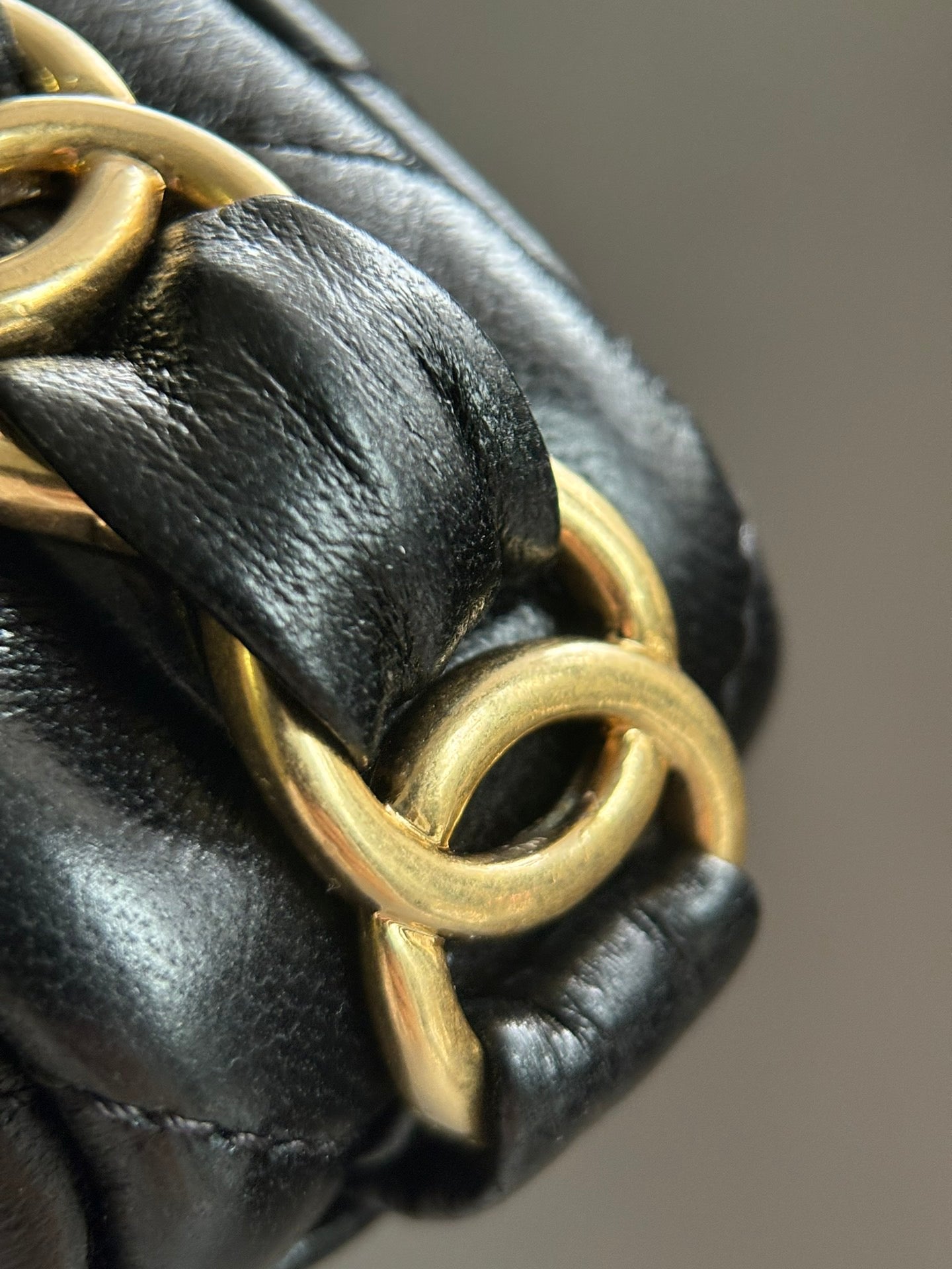 CHANEL-24K Hobo bag golden/sliver