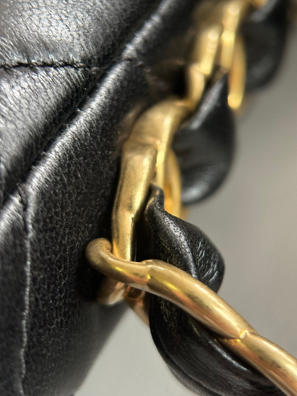 CHANEL-24K Hobo bag golden/sliver