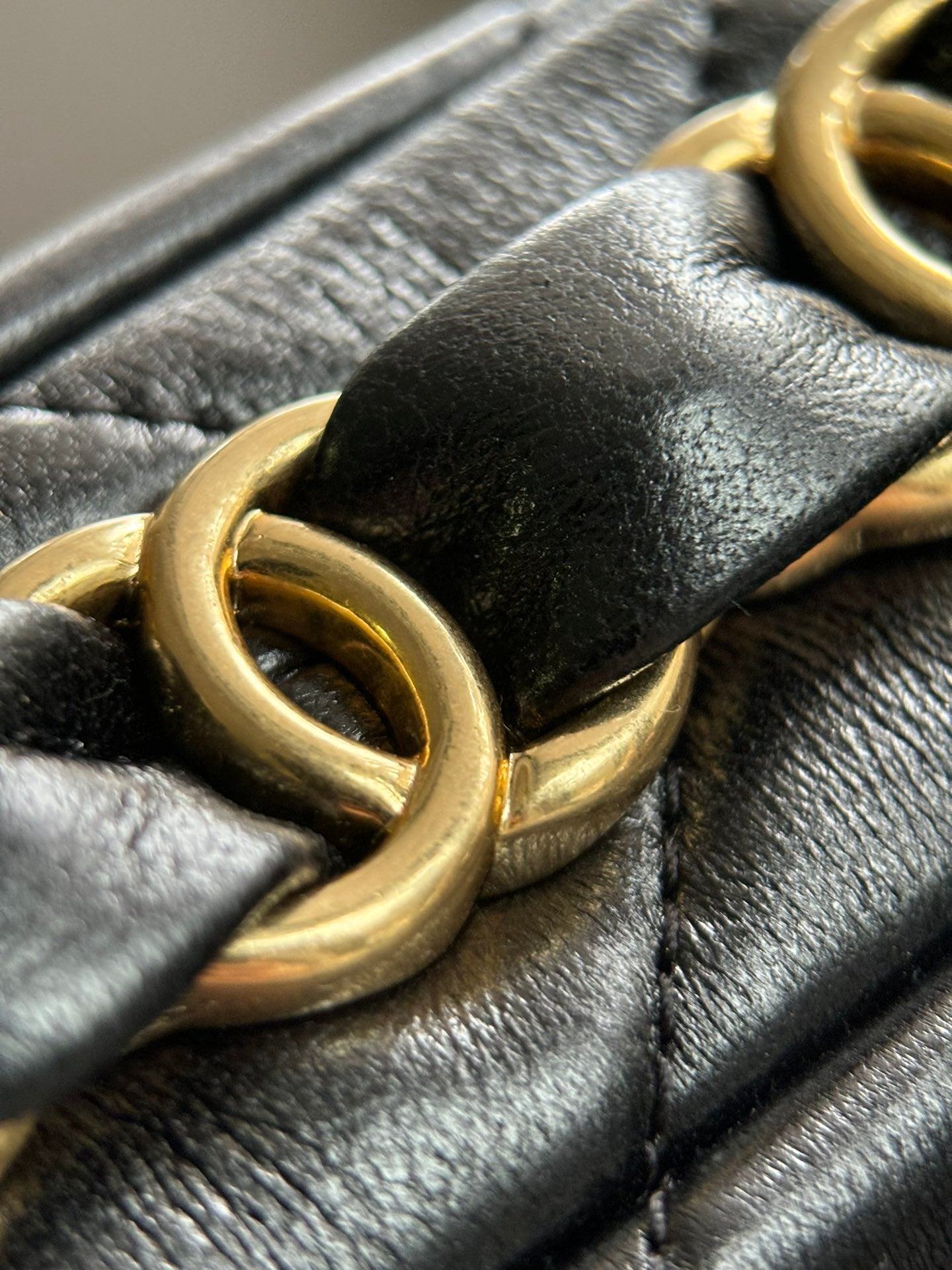 CHANEL-24K Hobo bag golden/sliver