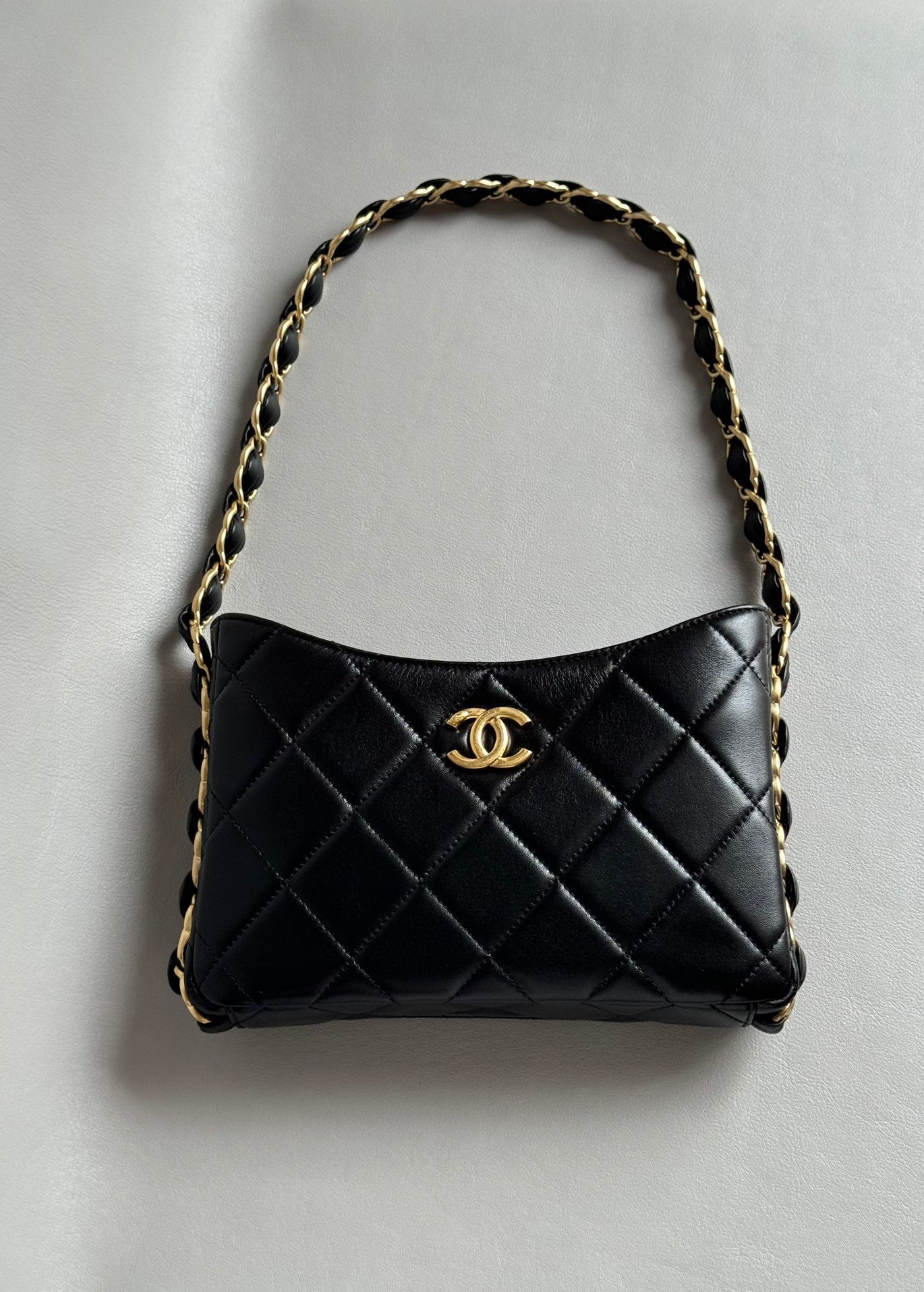 CHANEL-24K Hobo bag golden/sliver