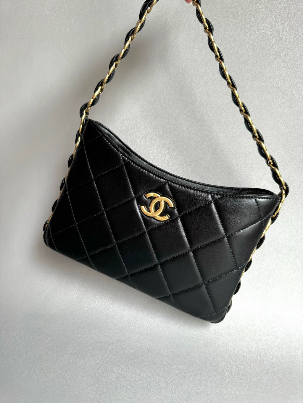 CHANEL-24K Hobo bag golden/sliver
