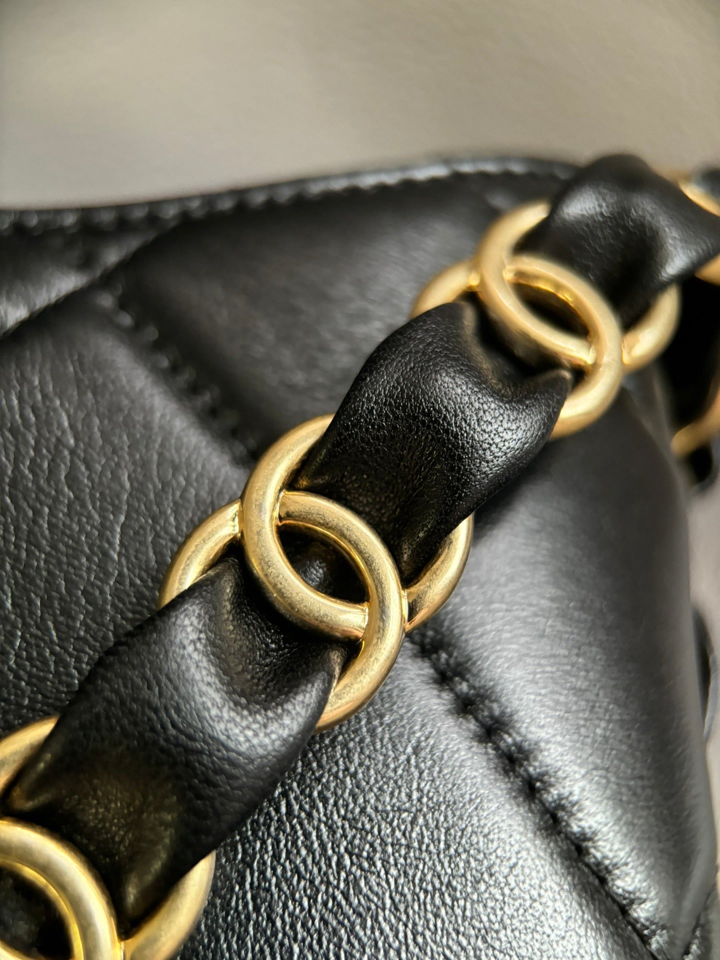 CHANEL-24K Hobo bag golden/sliver