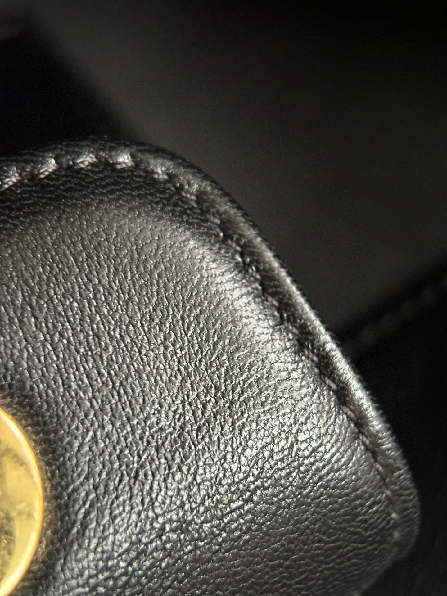 CHANEL-24K Hobo bag golden/sliver