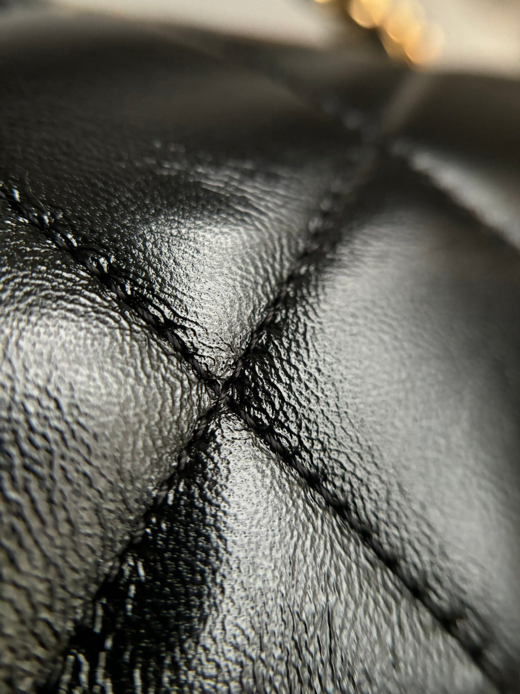 CHANEL-22B CF bag golden/sliver