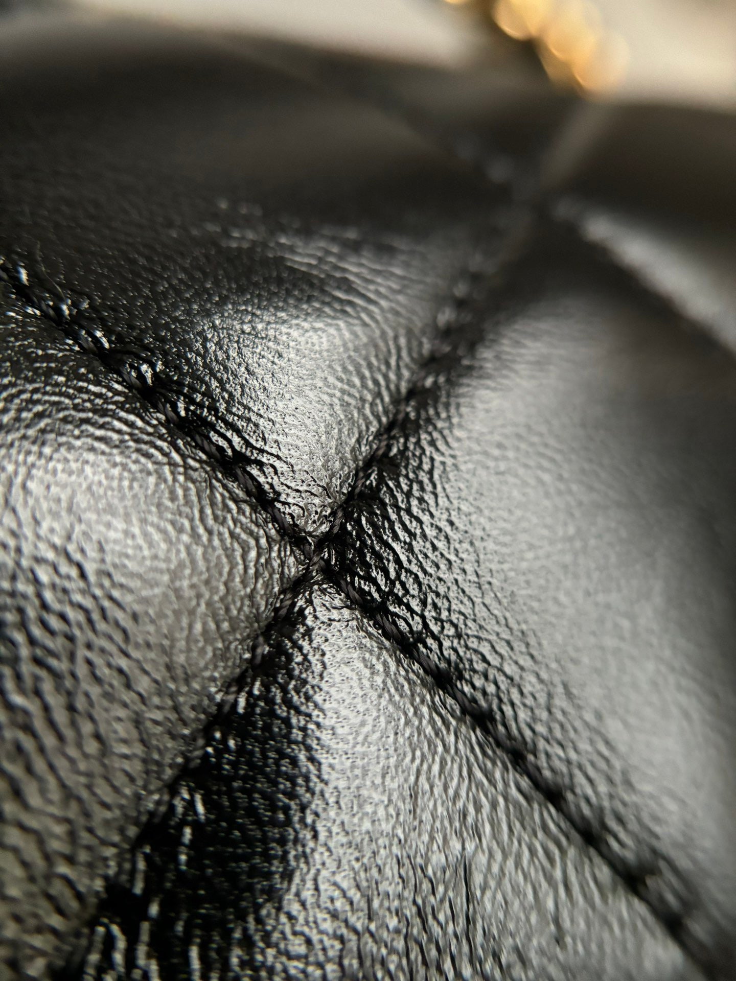 CHANEL-22B CF bag golden/sliver