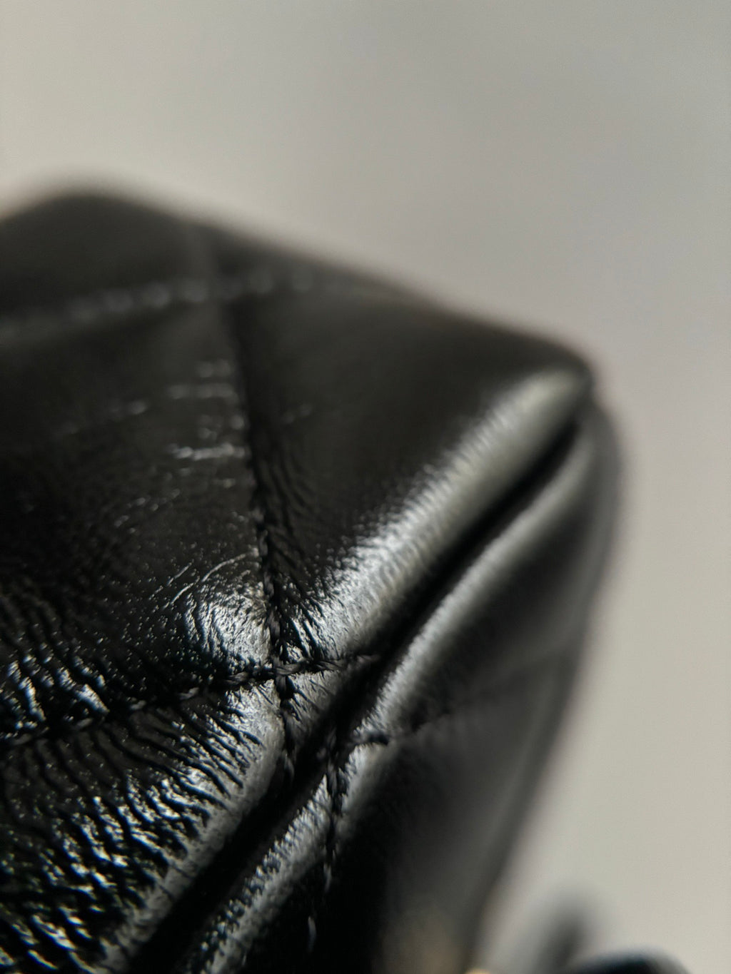 CHANEL-22B CF bag golden/sliver