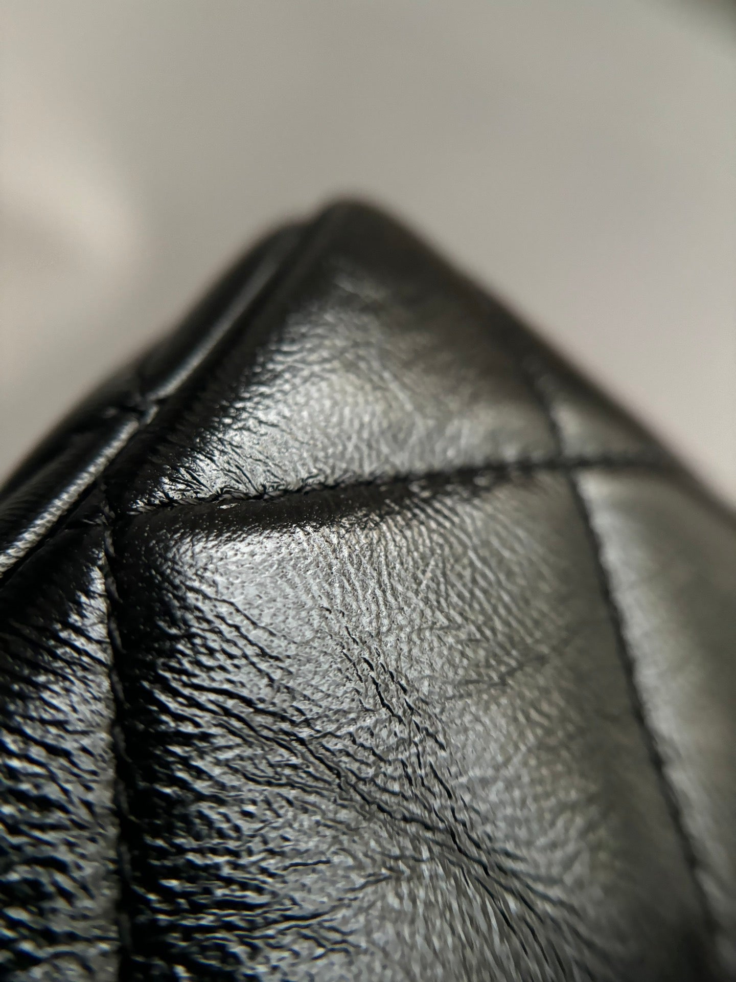 CHANEL-22B CF bag golden/sliver