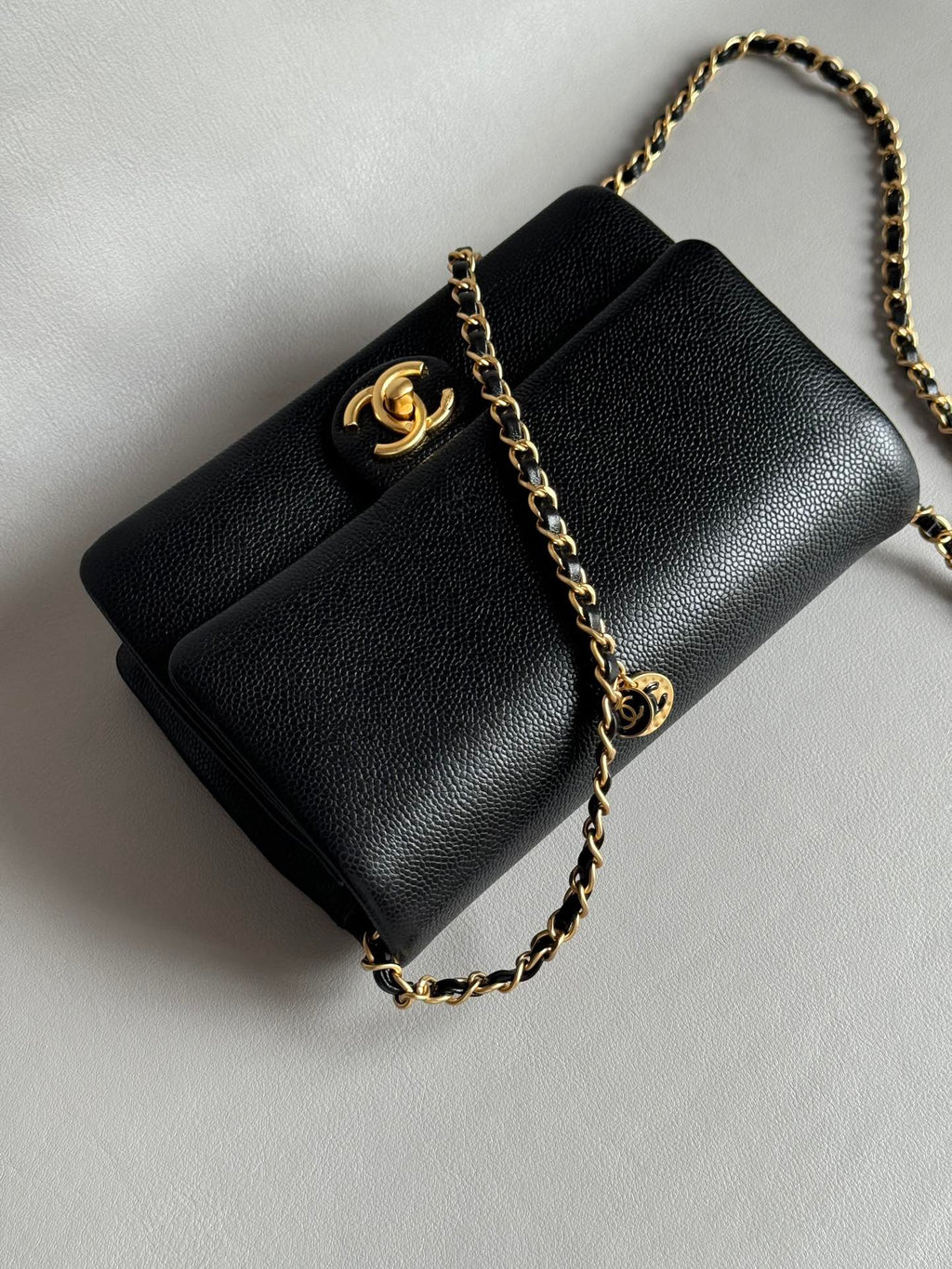 CHANEL-22K CF bag golden/sliver