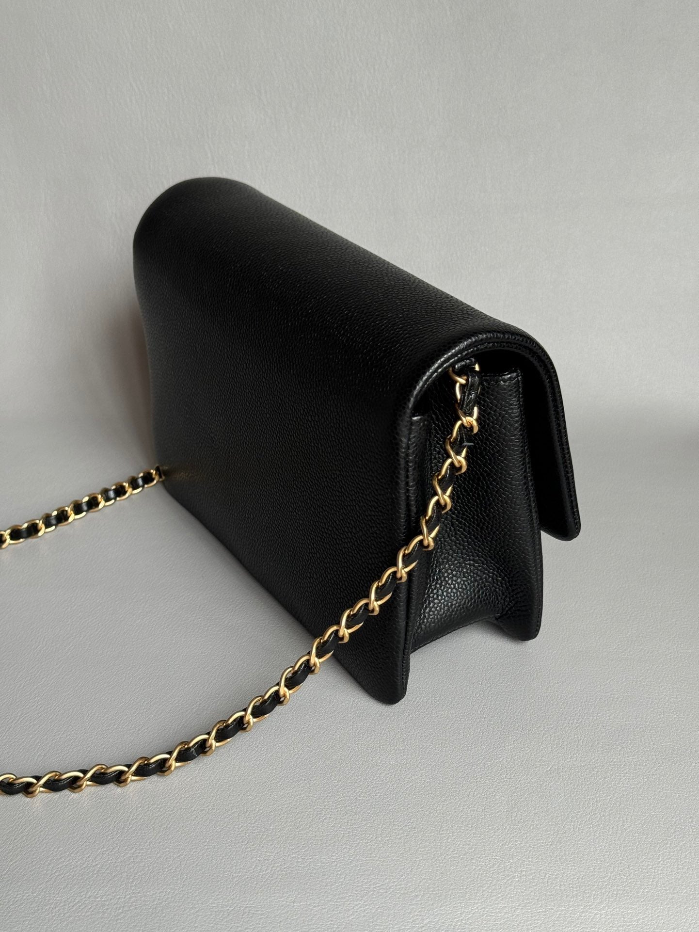 CHANEL-22K CF bag golden/sliver