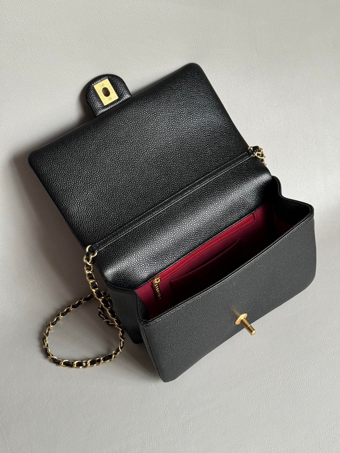 CHANEL-22K CF bag golden/sliver