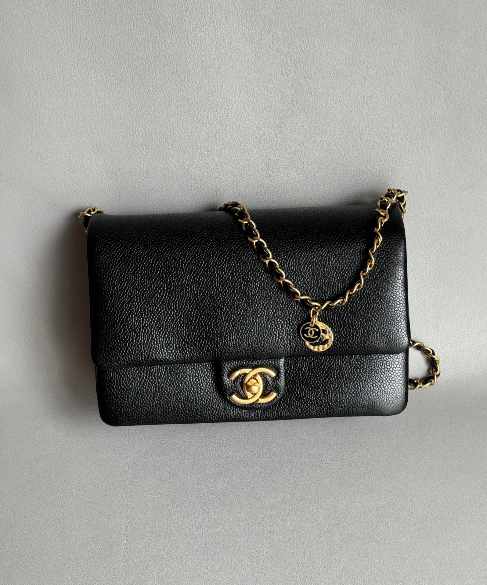 CHANEL-22K CF bag golden/sliver