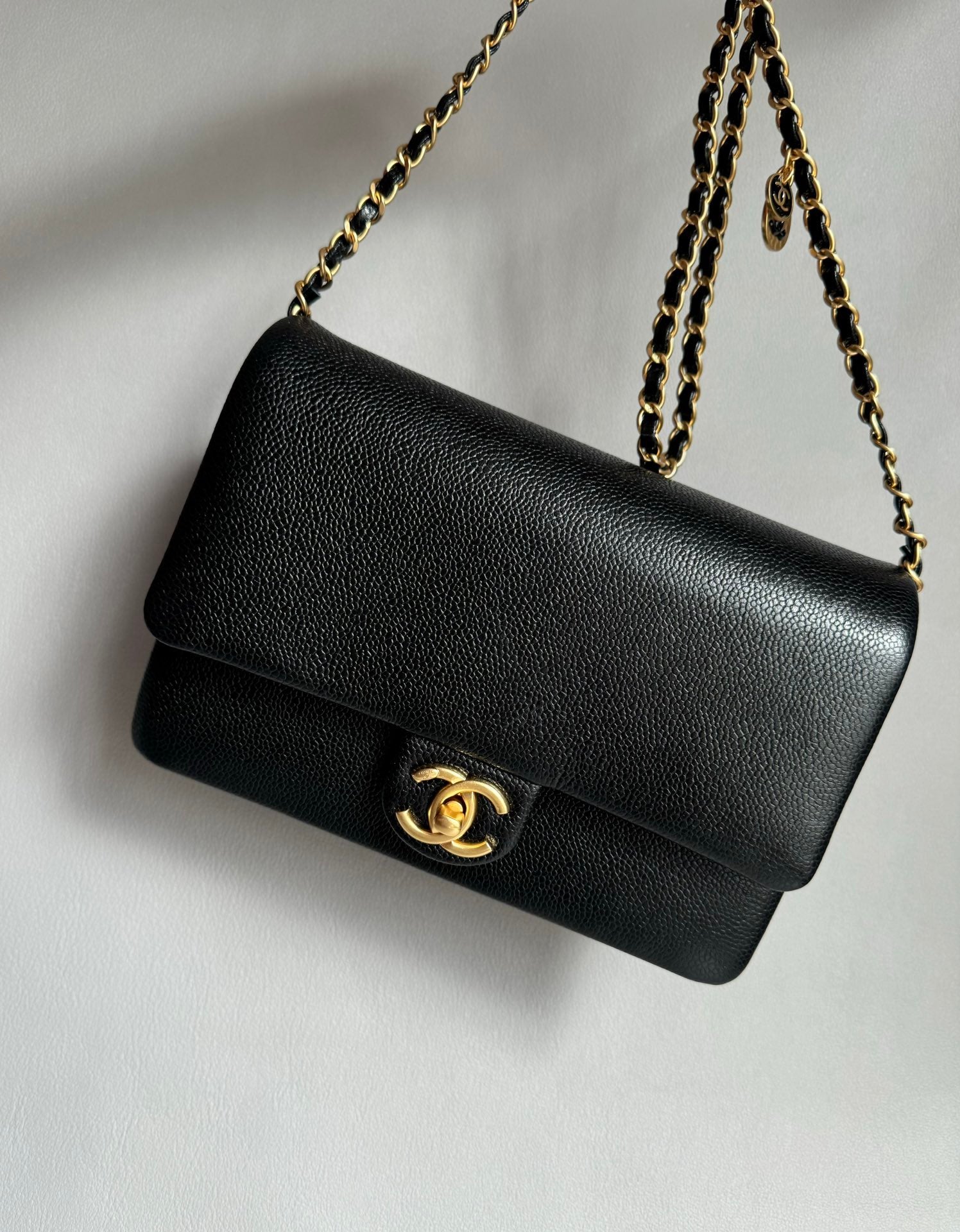 CHANEL-22K CF bag golden/sliver