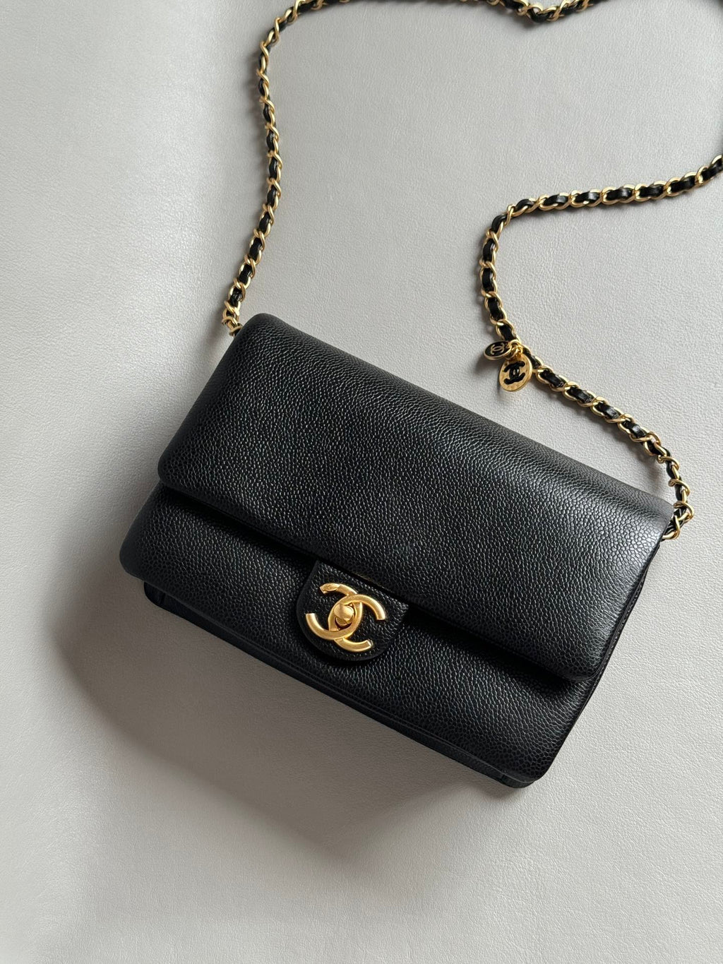 CHANEL-22K CF bag golden/sliver