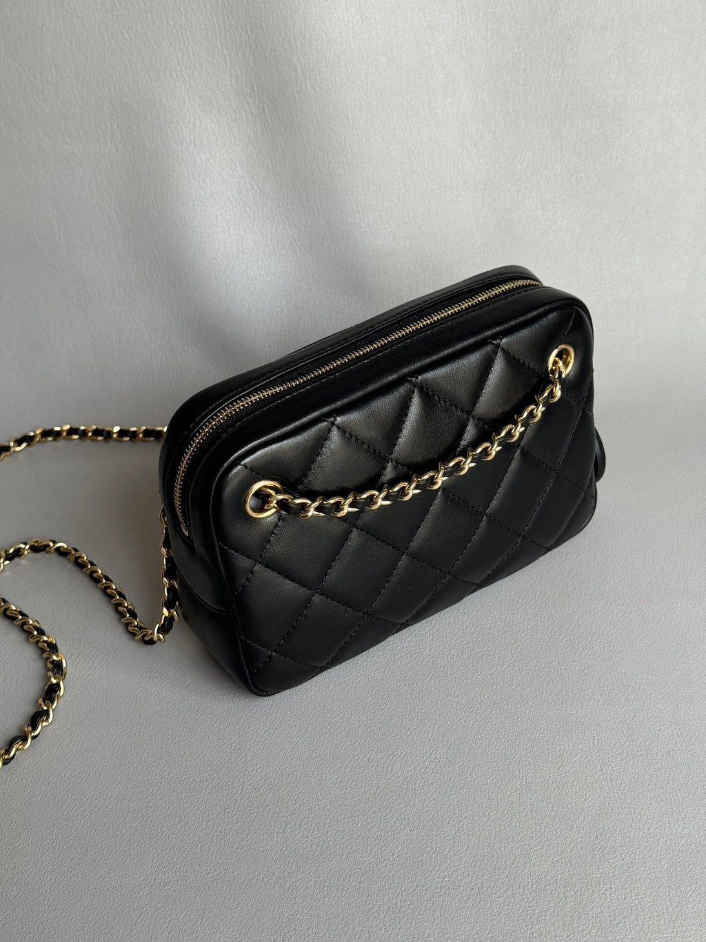 CHANEL-22K Gold bag golden/sliver