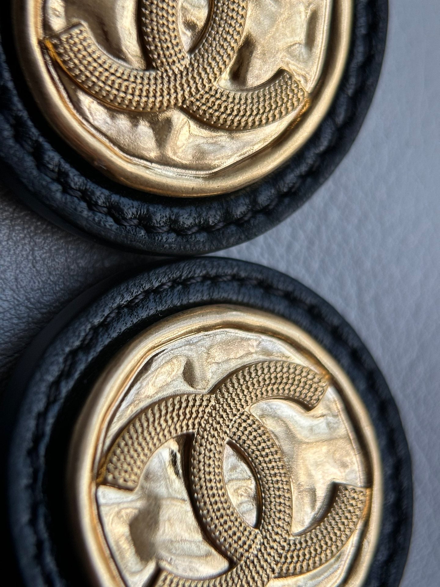 CHANEL-22K Gold bag golden/sliver