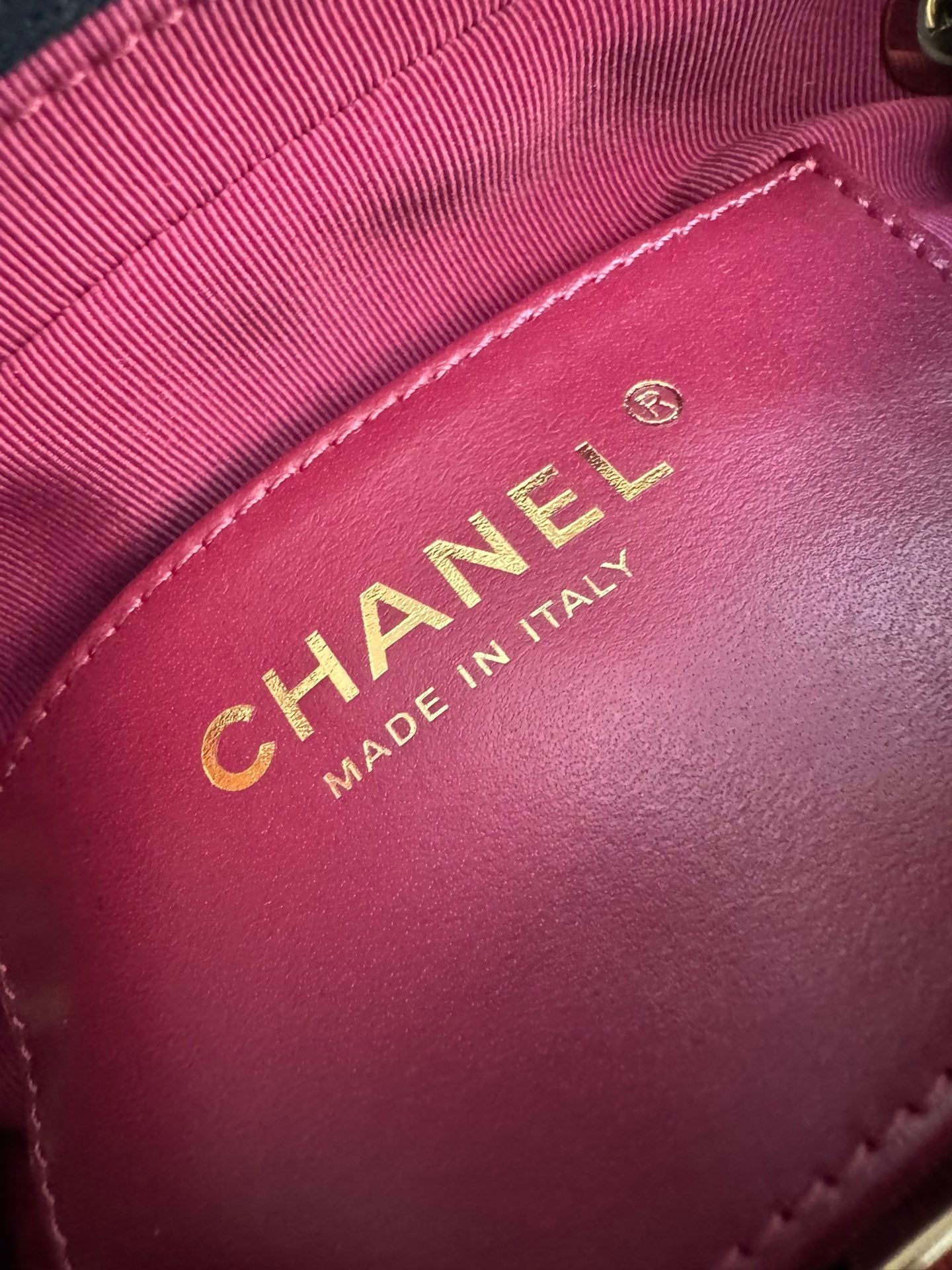 CHANEL-22K Gold bag golden/sliver