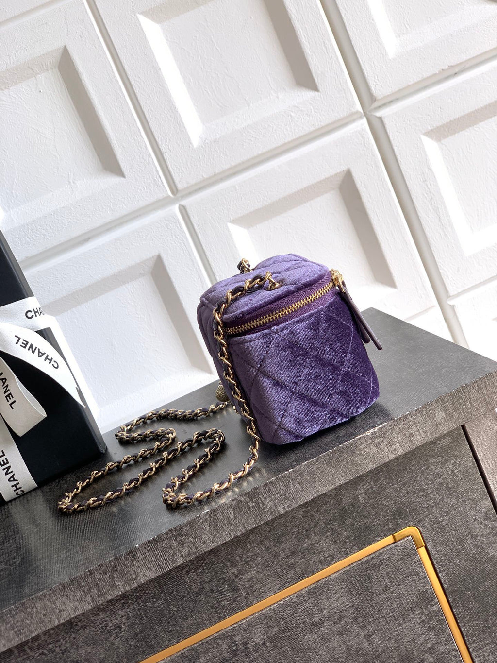 CHANEL-22C bag  golden/sliver