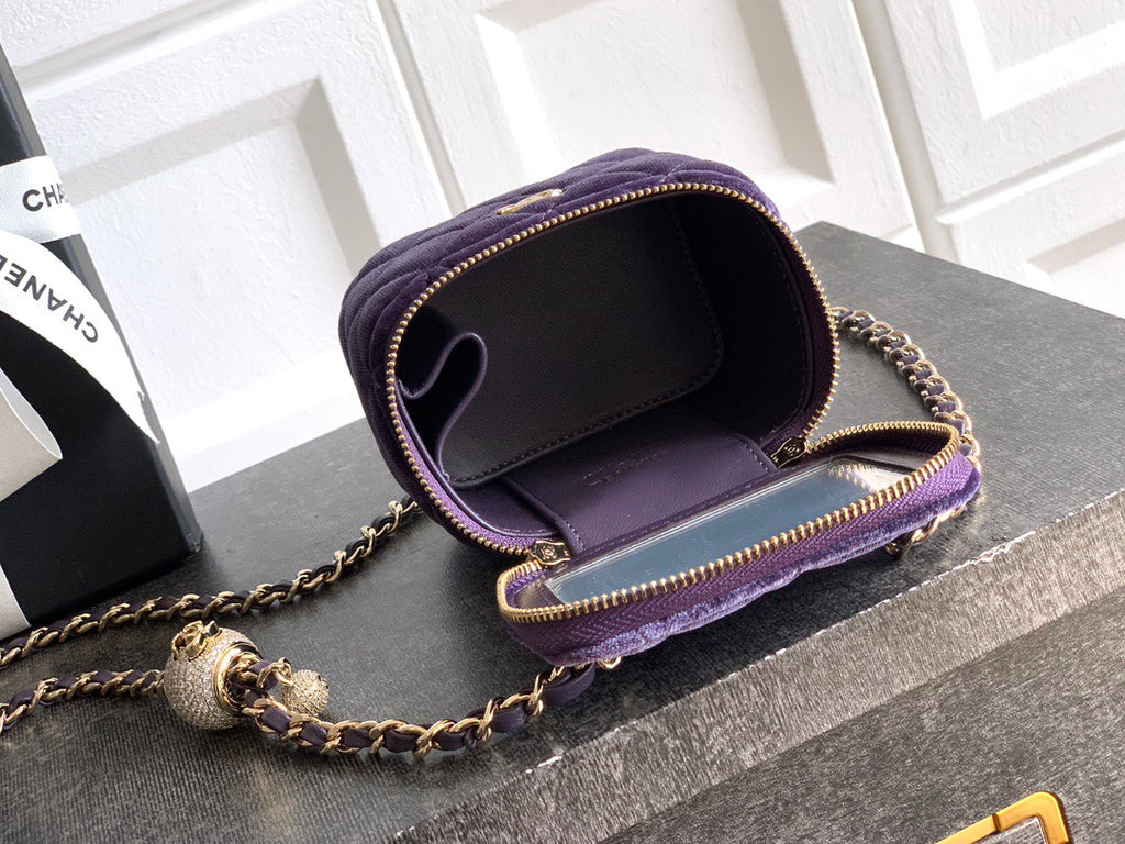 CHANEL-22C bag  golden/sliver