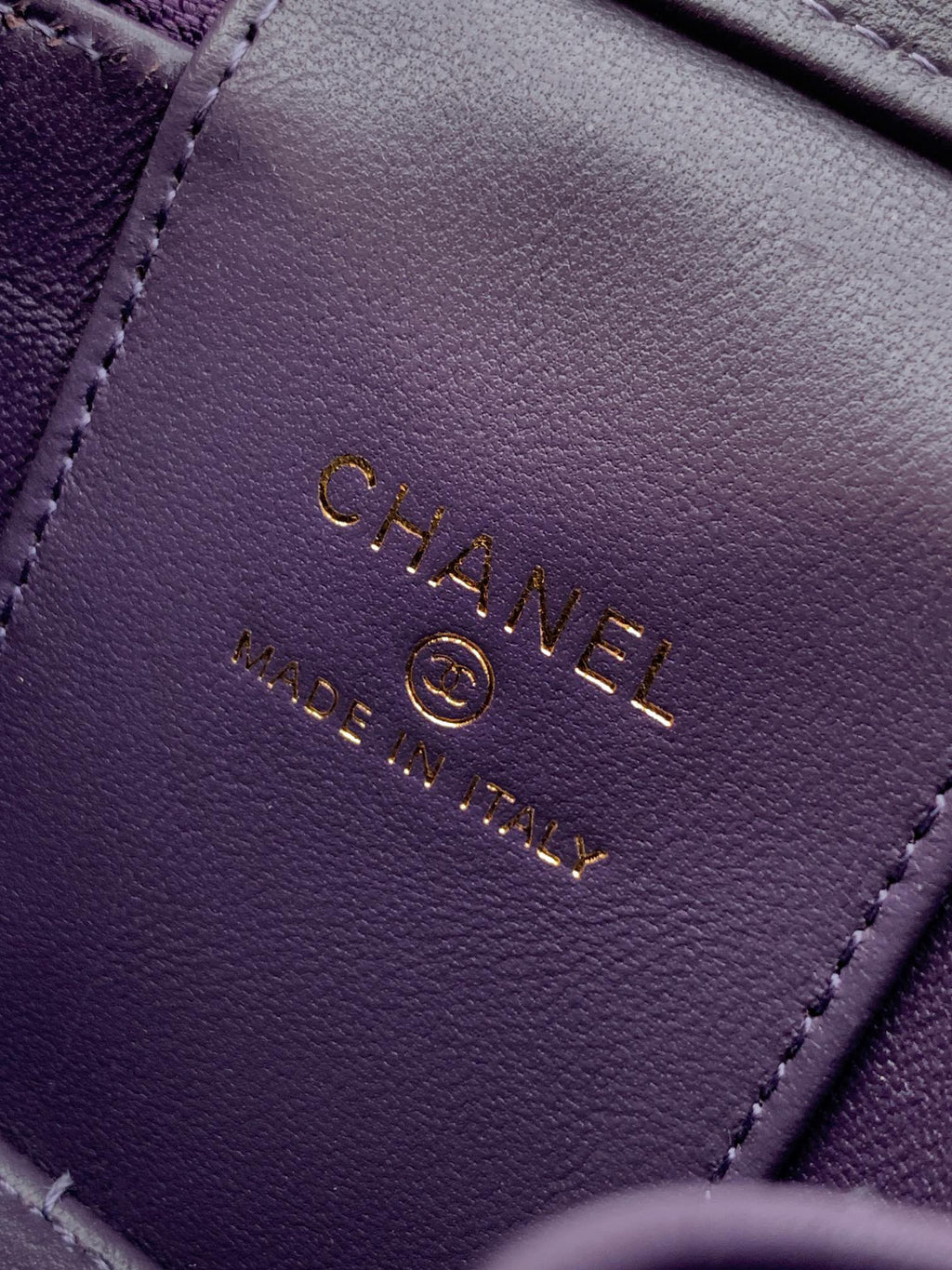 CHANEL-22C bag  golden/sliver