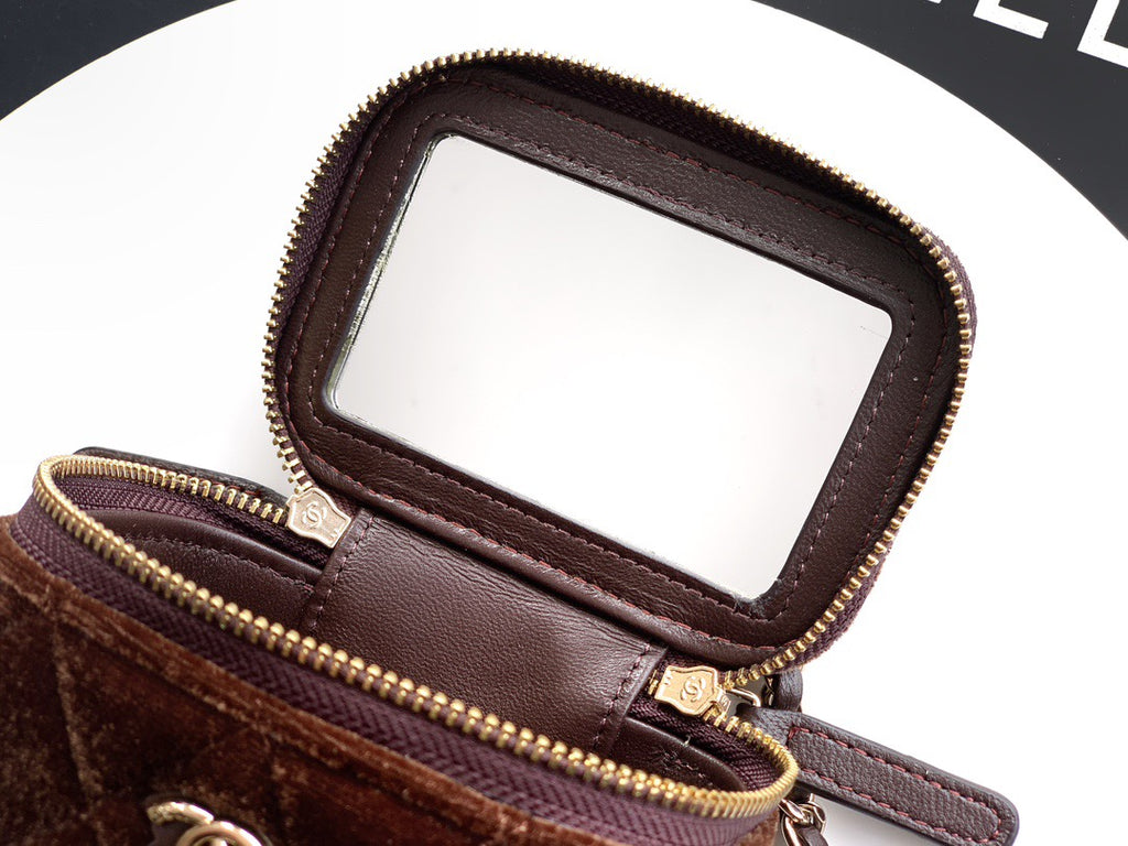 CHANEL-22C bag  golden/sliver