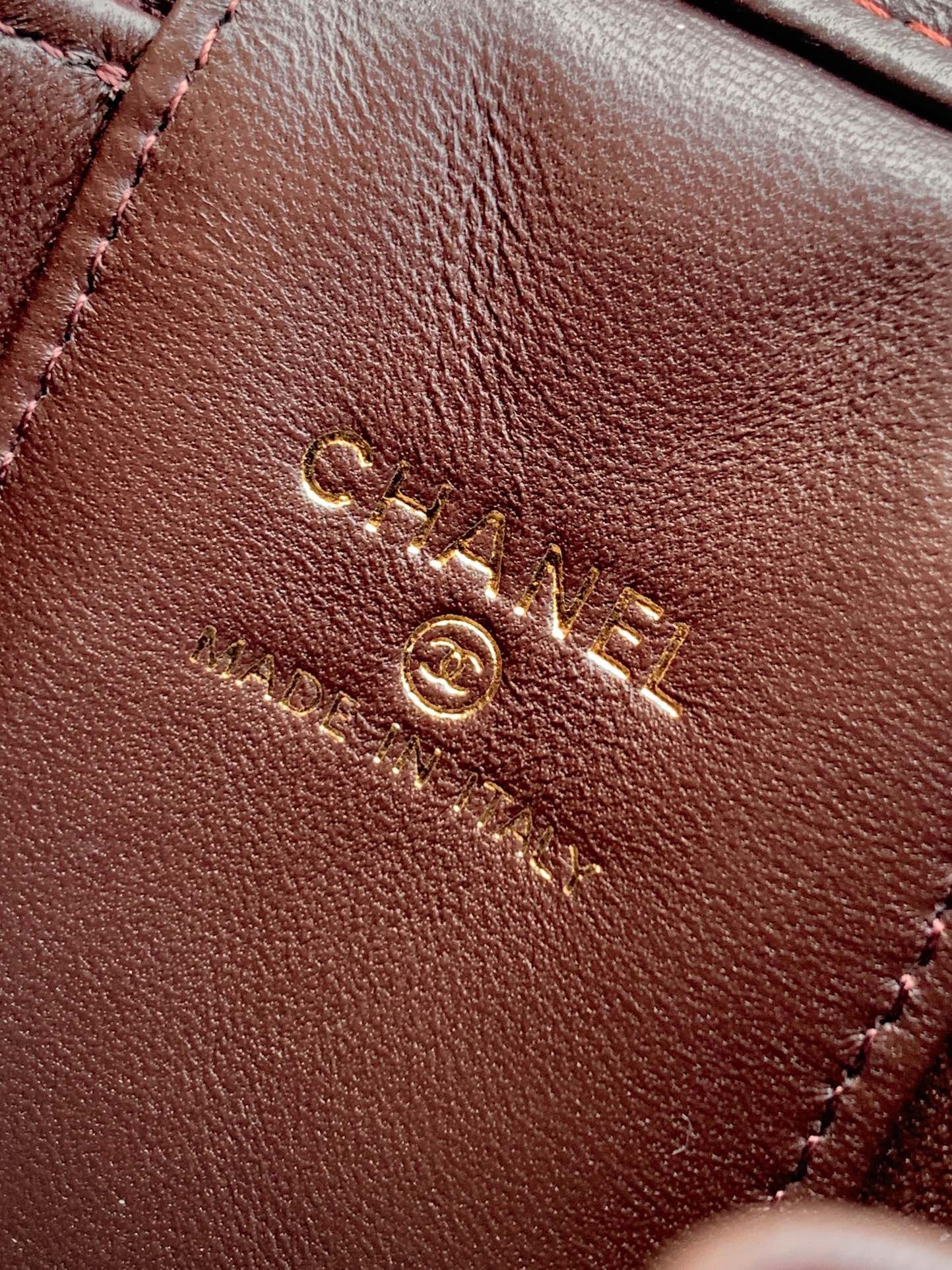 CHANEL-22C bag  golden/sliver