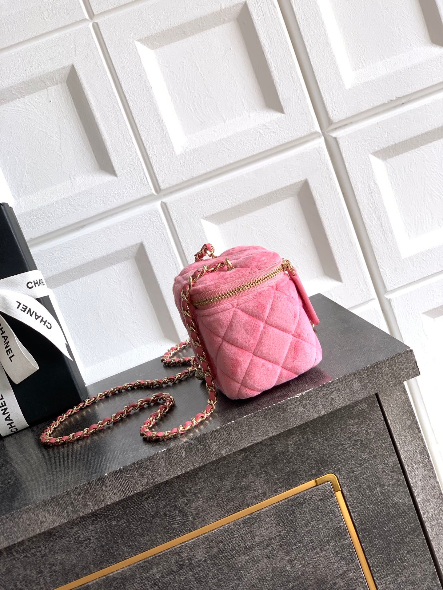 CHANEL-22C bag  golden/sliver