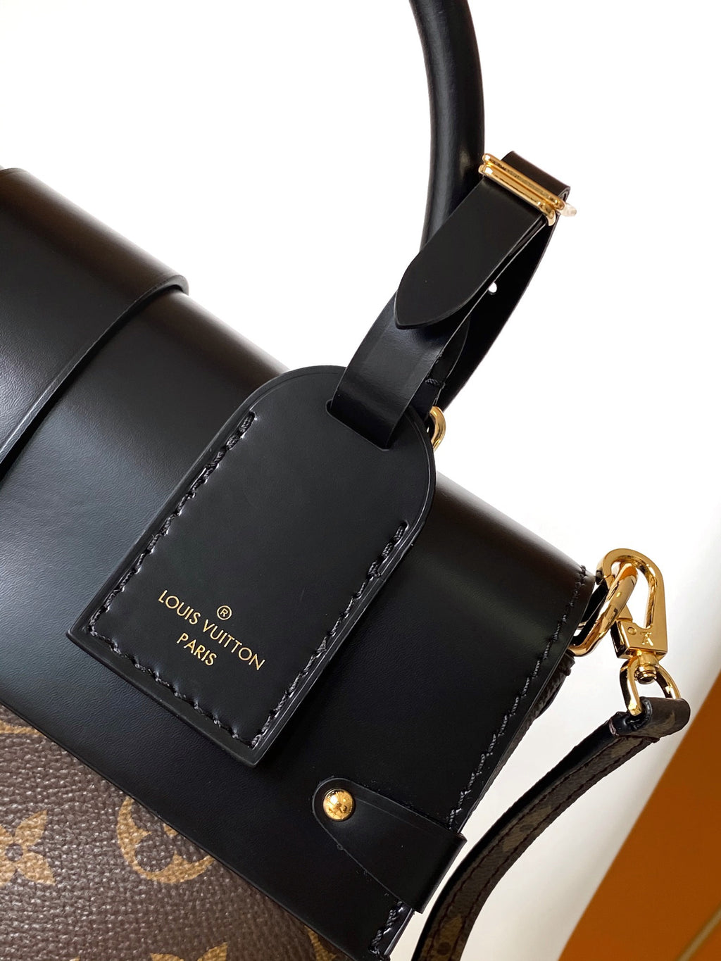 LOUIS VUITTON- m43125 one handle