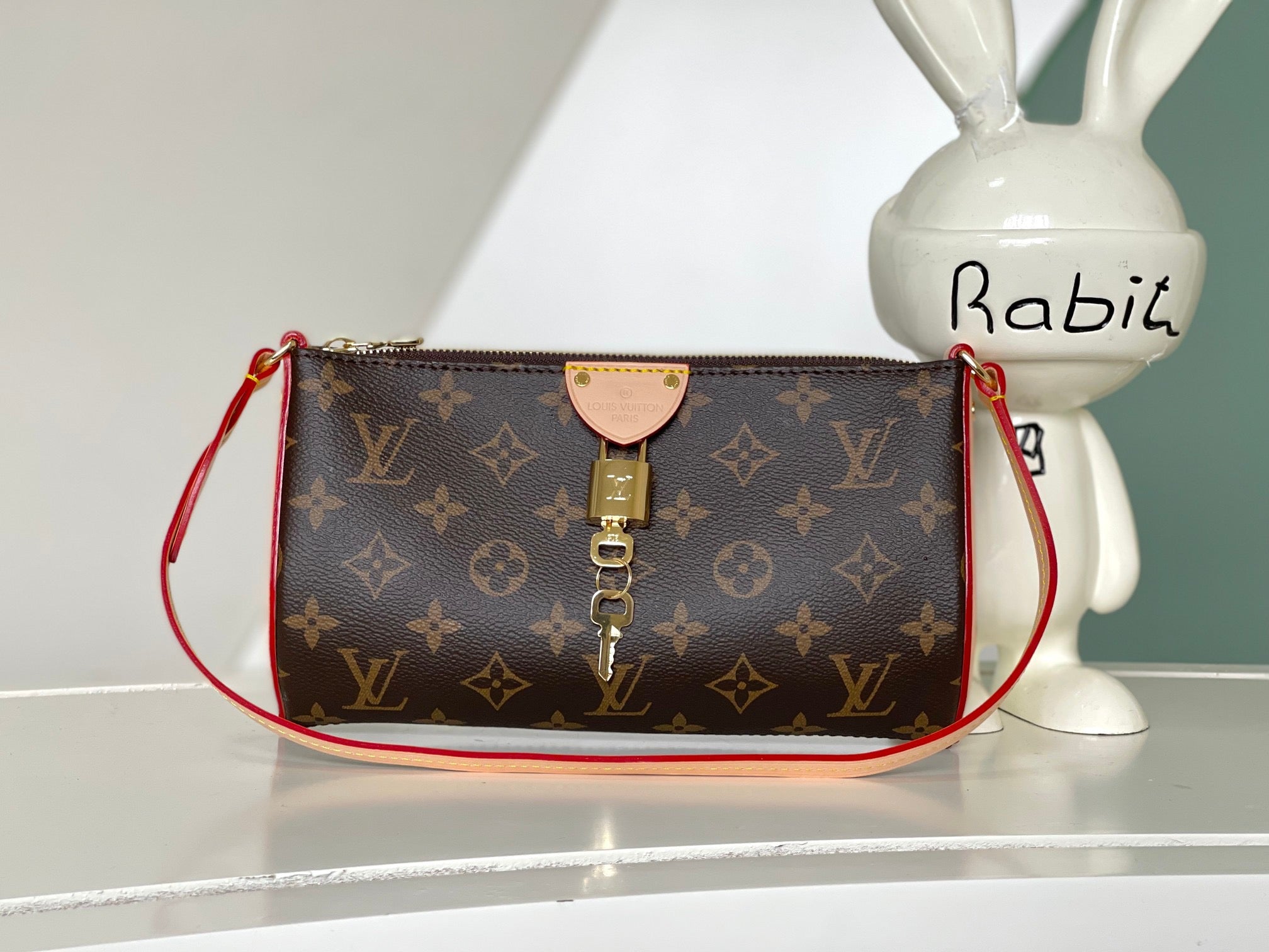 LOUIS VUITTON-M47123 POCHETTE TIRETTE