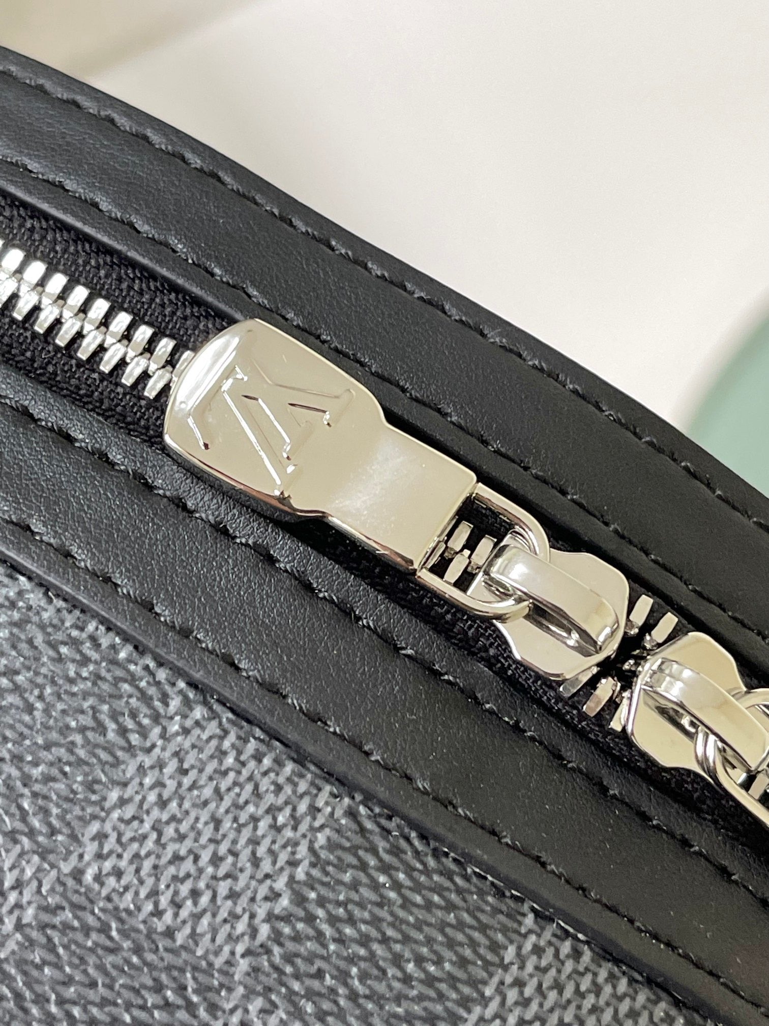 LOUIS VUITTON-N40514 Discovery