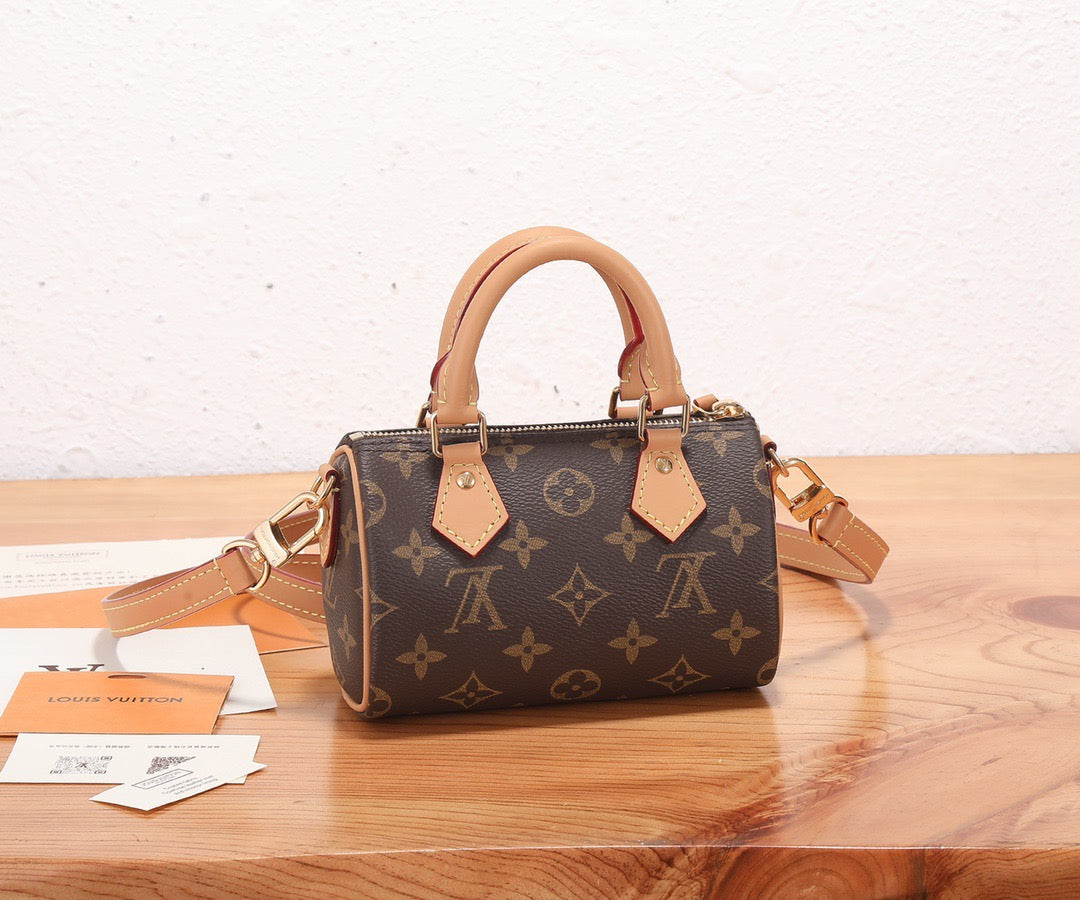 LOUIS VUITTON- M46705 Neverfull BB