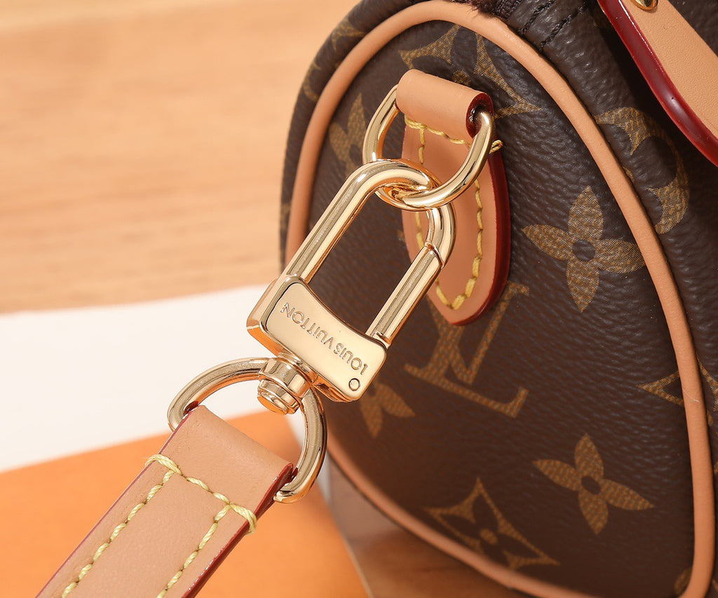 LOUIS VUITTON-M81085  Nano Sedy