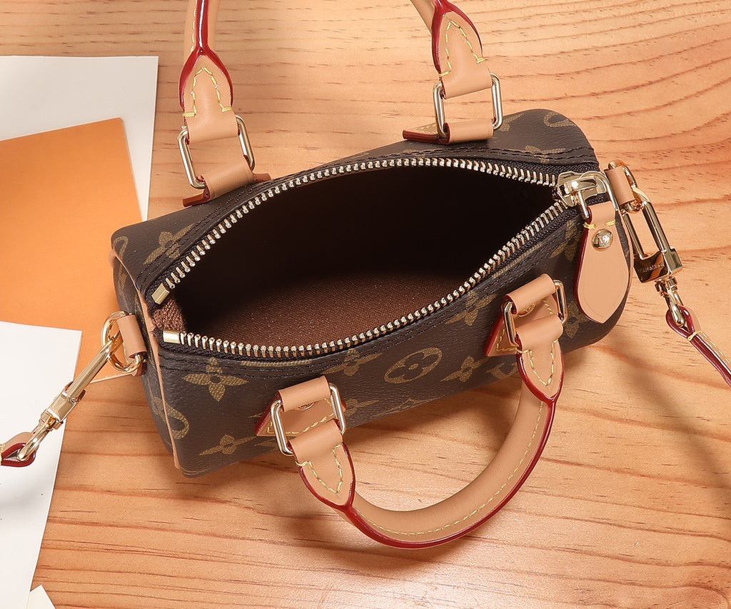 LOUIS VUITTON-M81085  Nano Sedy