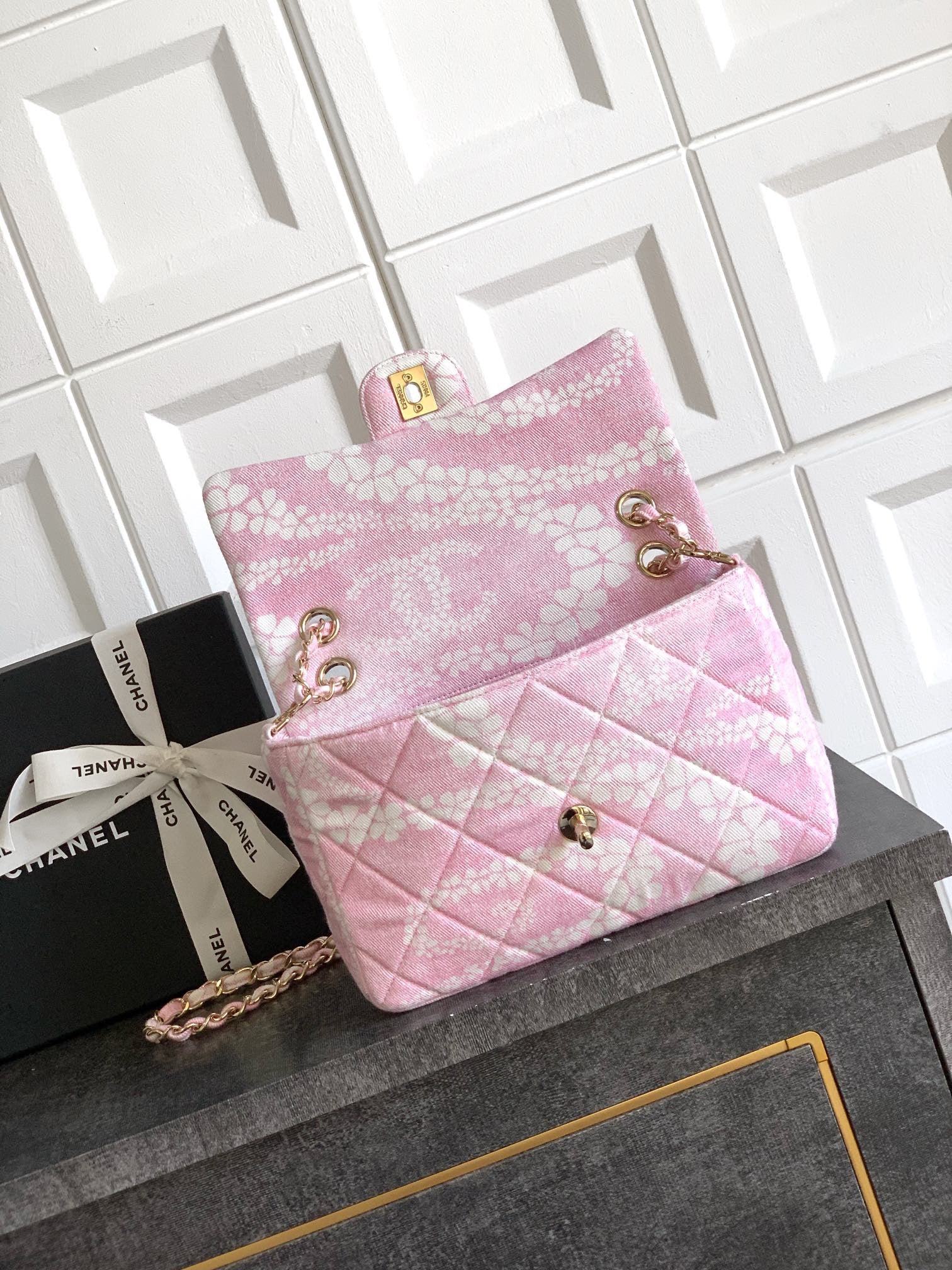 CHANEL-23M coco bag  golden/sliver