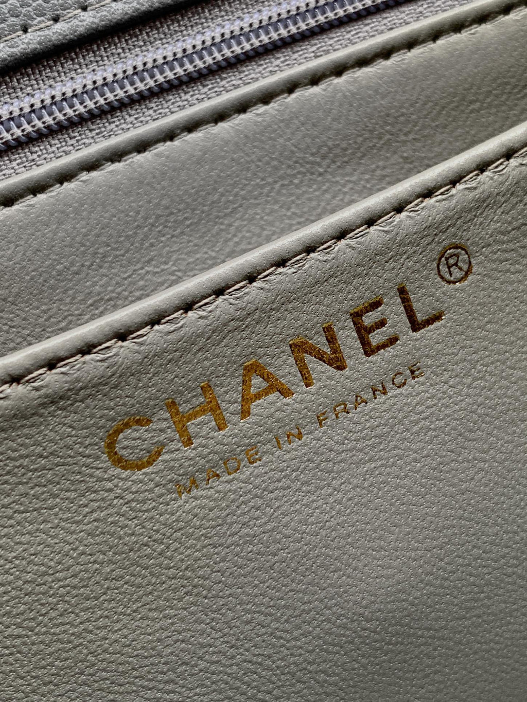 CHANEL-25B CF bag  golden/sliver